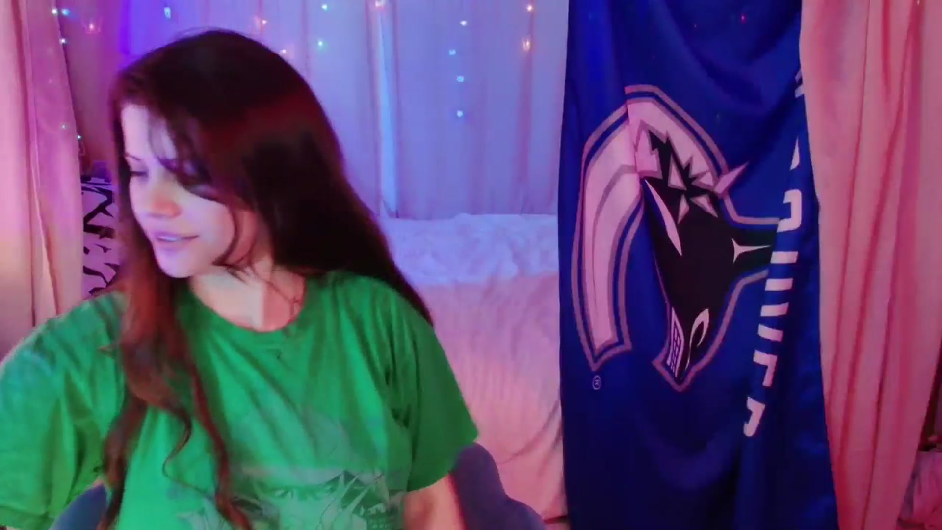 Gallery image thumbnail from April's myfreecams stream on, 01/05/2025, 08:33 image 5 of 20