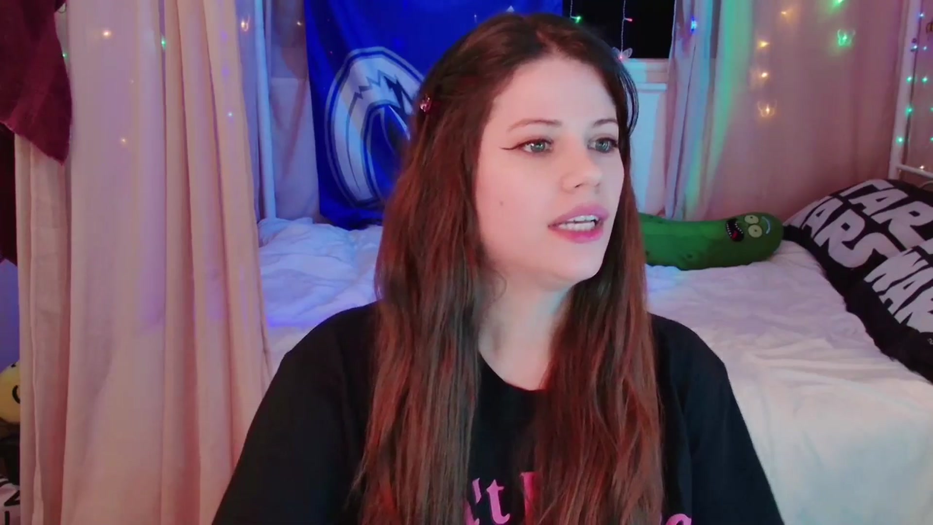 Gallery image thumbnail from April's myfreecams stream on, 01/08/2025, 07:46 image 16 of 20