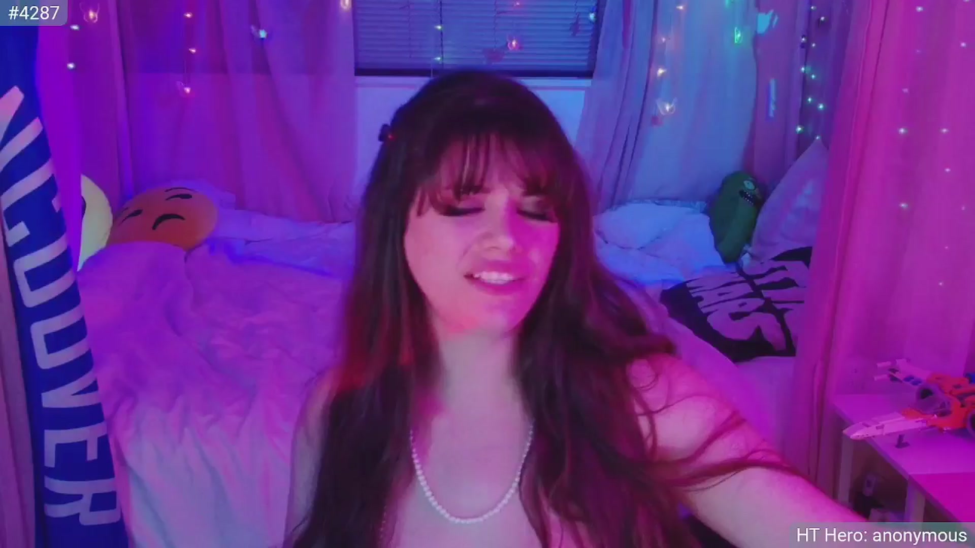 Gallery image thumbnail from April's myfreecams stream on, 02/10/2025, 07:33 image 10 of 20