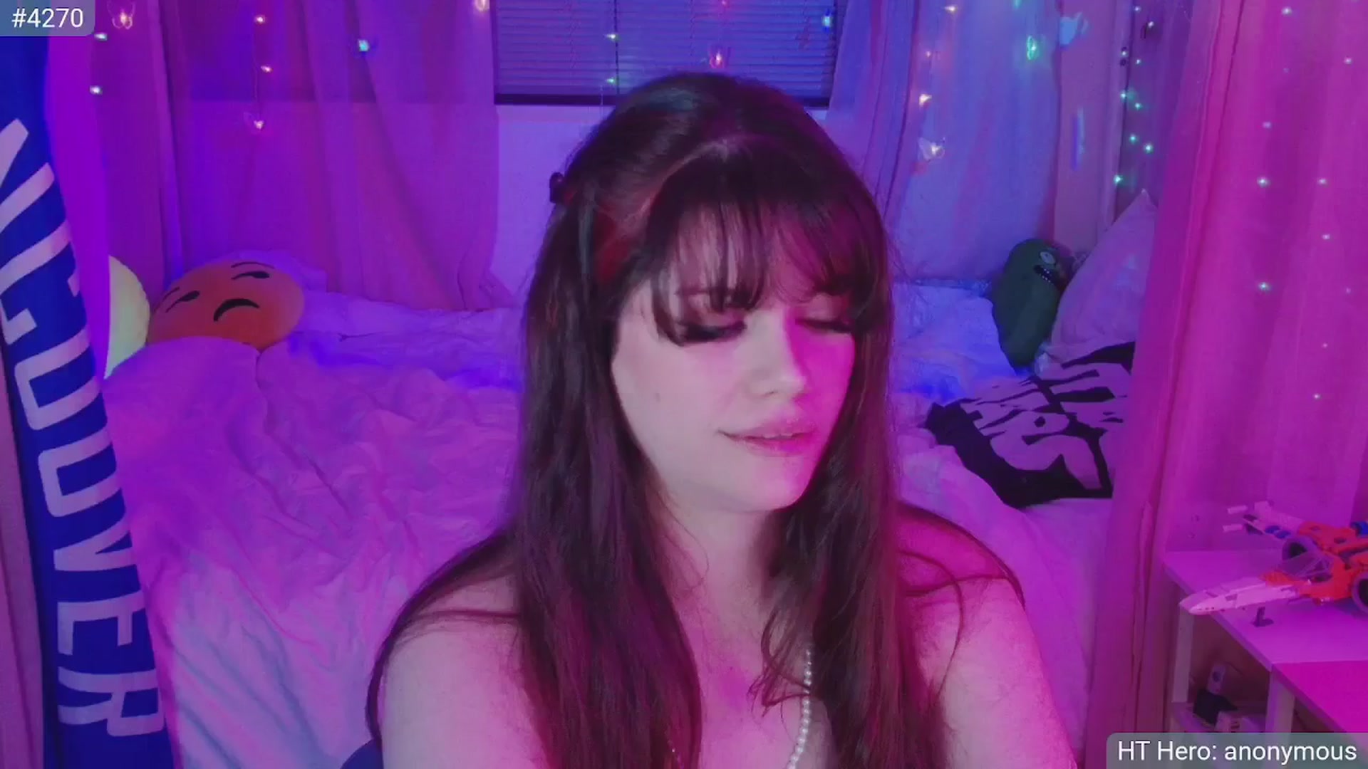 Gallery image thumbnail from April's myfreecams stream on, 02/10/2025, 07:33 image 18 of 20