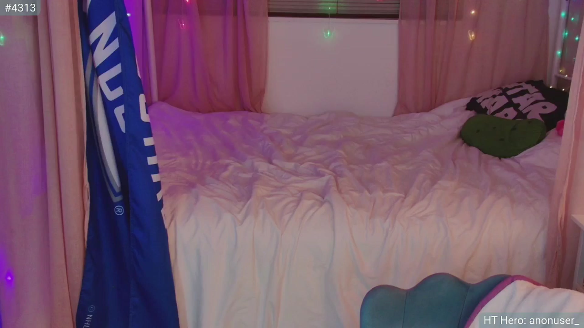 Gallery image thumbnail from April's myfreecams stream on, 02/19/2025, 07:12 image 16 of 20