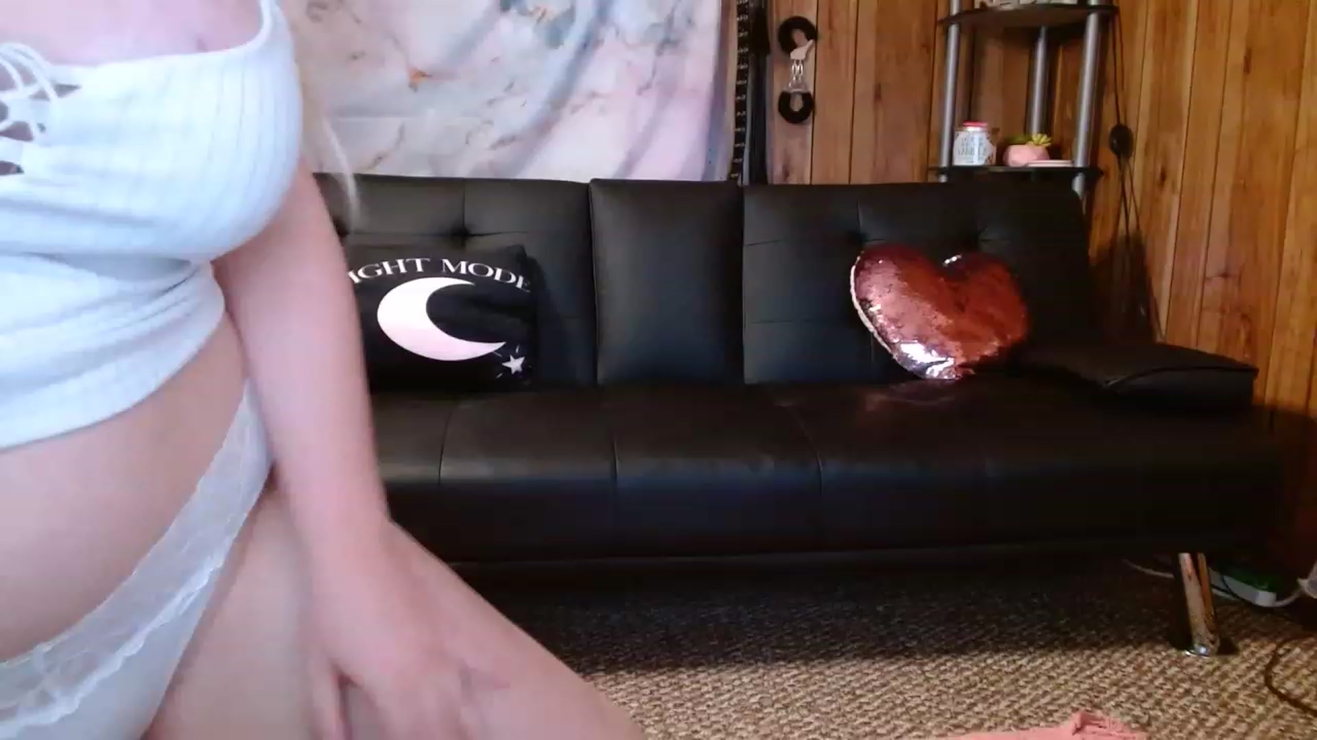 Gallery image thumbnail from AprilBabe's myfreecams stream on, 11/19/2022, 24:51 image 20 of 20