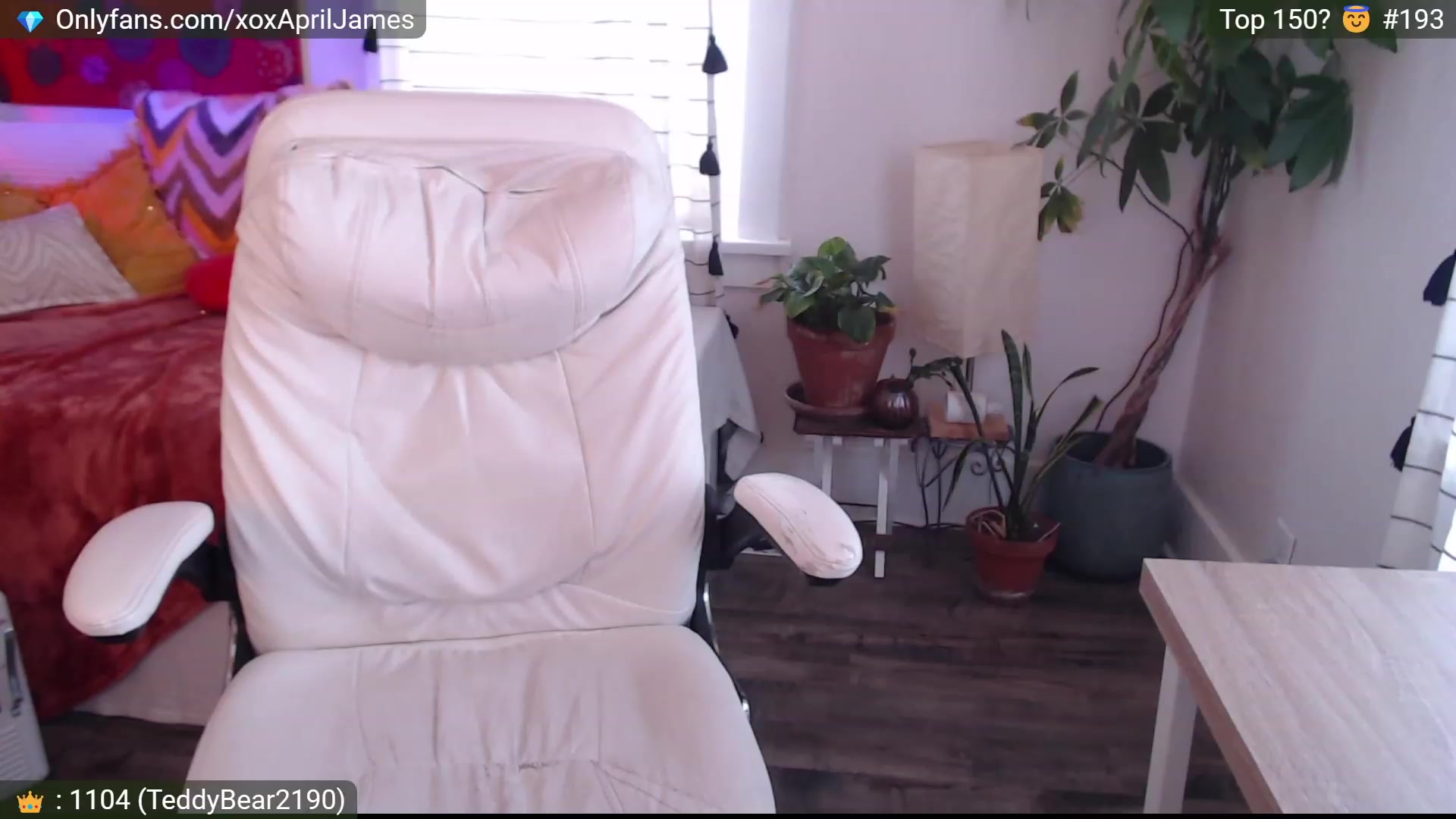 Gallery image thumbnail from AprilJames's myfreecams stream on, 11/17/2022, 20:44 image 12 of 20