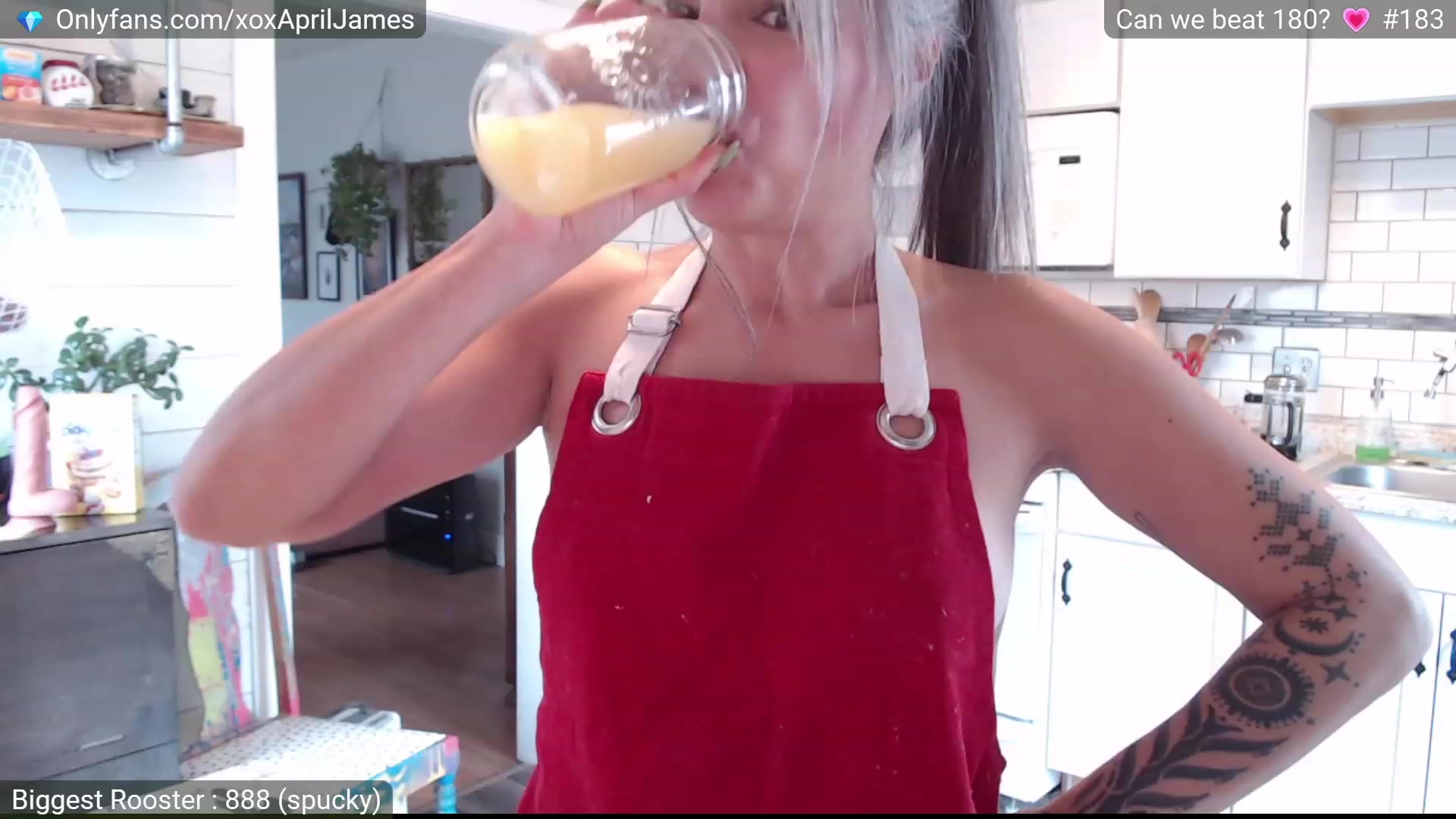 Gallery image thumbnail from AprilJames's myfreecams stream on, 11/24/2022, 18:03 image 7 of 20