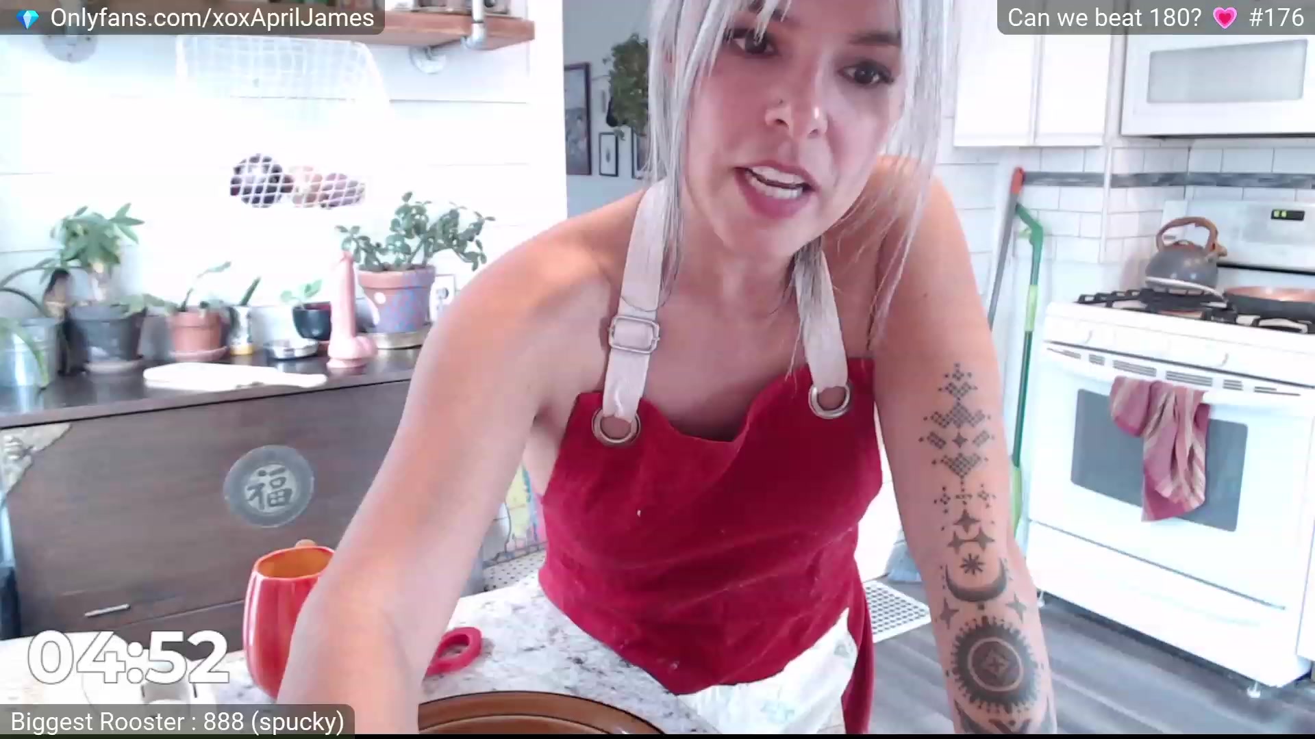 Gallery image thumbnail from AprilJames's myfreecams stream on, 11/24/2022, 19:46 image 4 of 20