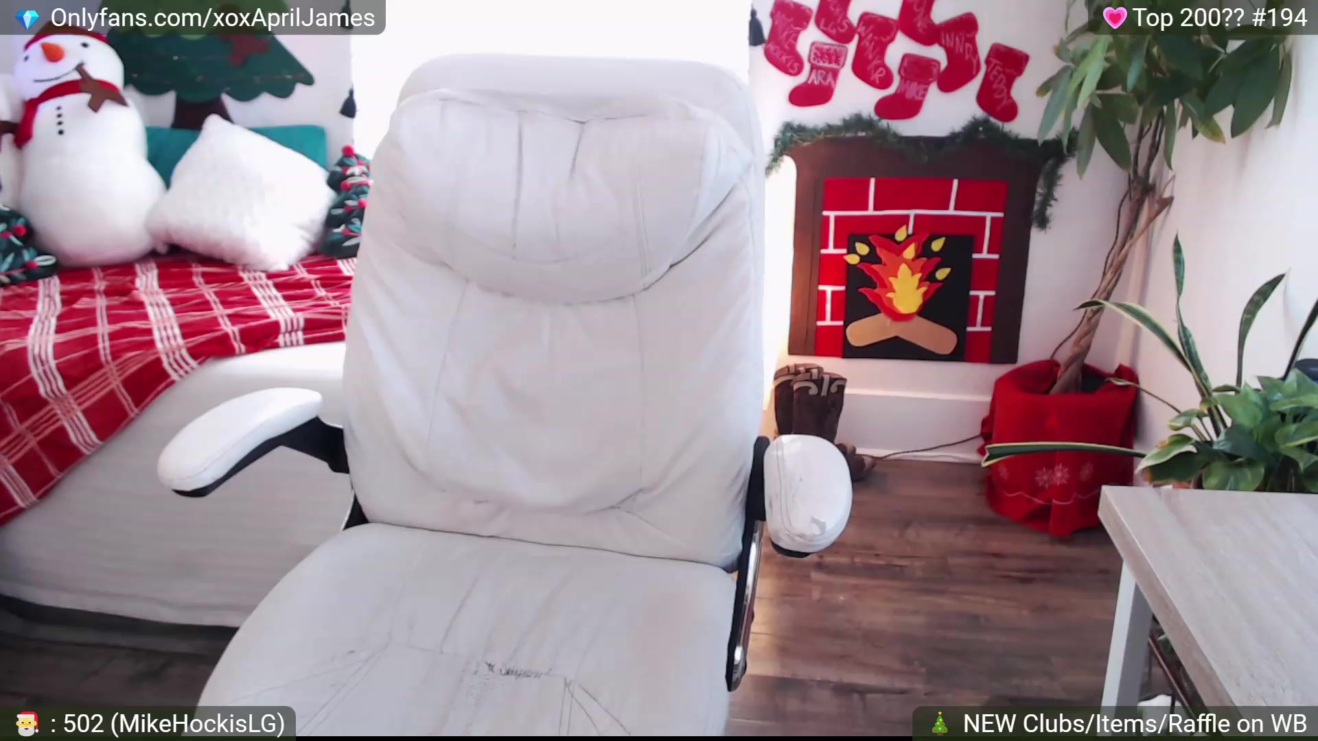 Gallery image thumbnail from AprilJames's myfreecams stream on, 12/04/2022, 19:27 image 6 of 20