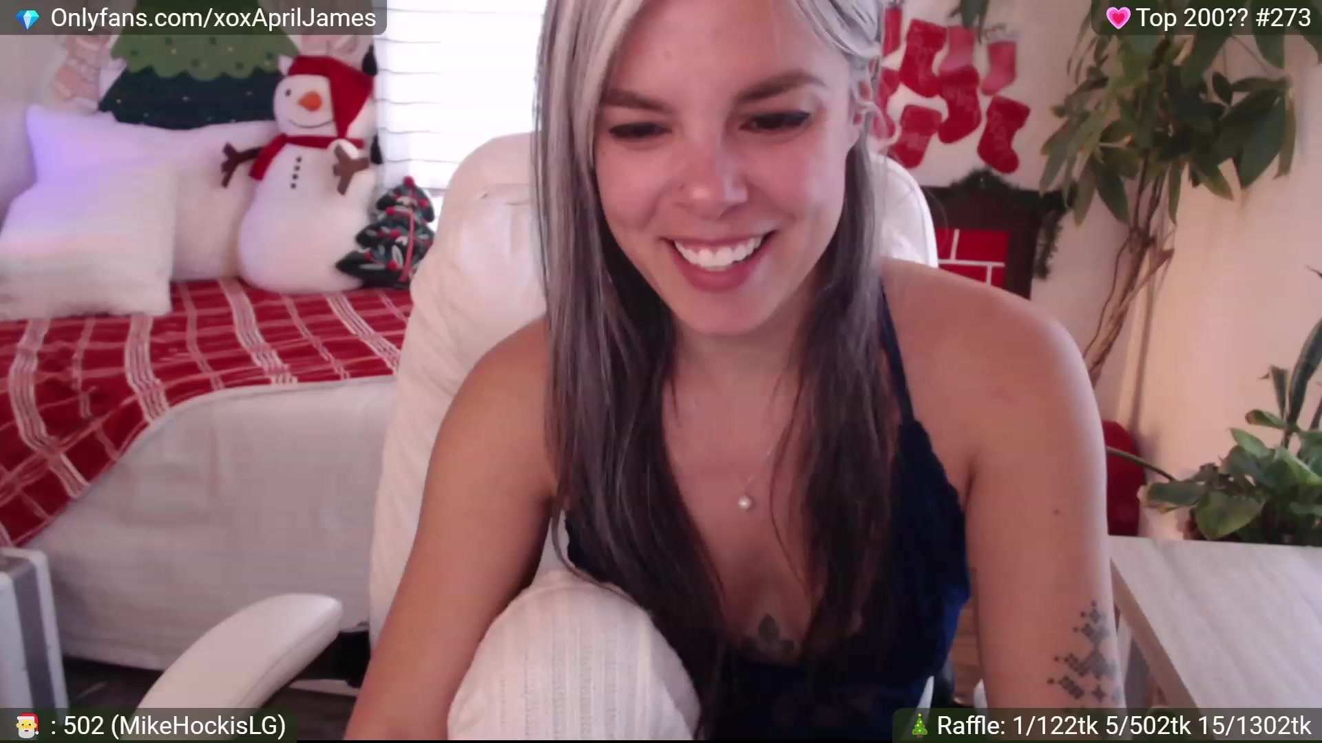 Gallery image thumbnail from AprilJames's myfreecams stream on, 12/18/2022, 17:05 image 13 of 20