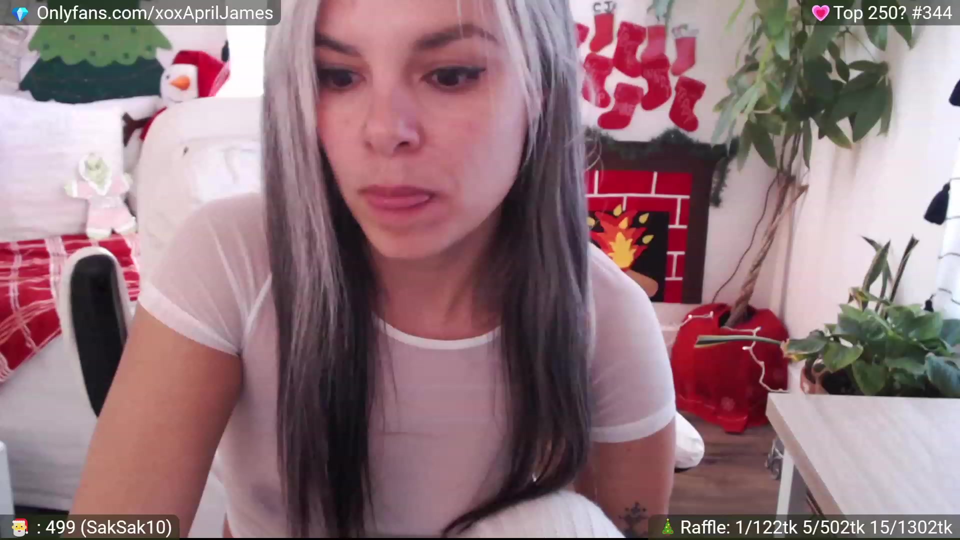 Gallery image thumbnail from AprilJames's myfreecams stream on, 12/24/2022, 18:47 image 18 of 20