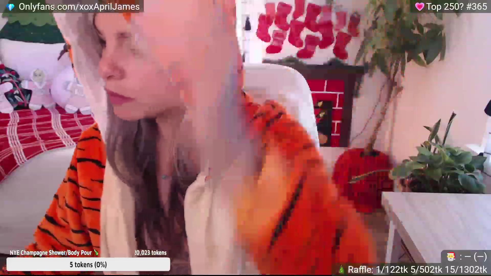 Gallery image thumbnail from AprilJames's myfreecams stream on, 12/31/2022, 17:39 image 17 of 20