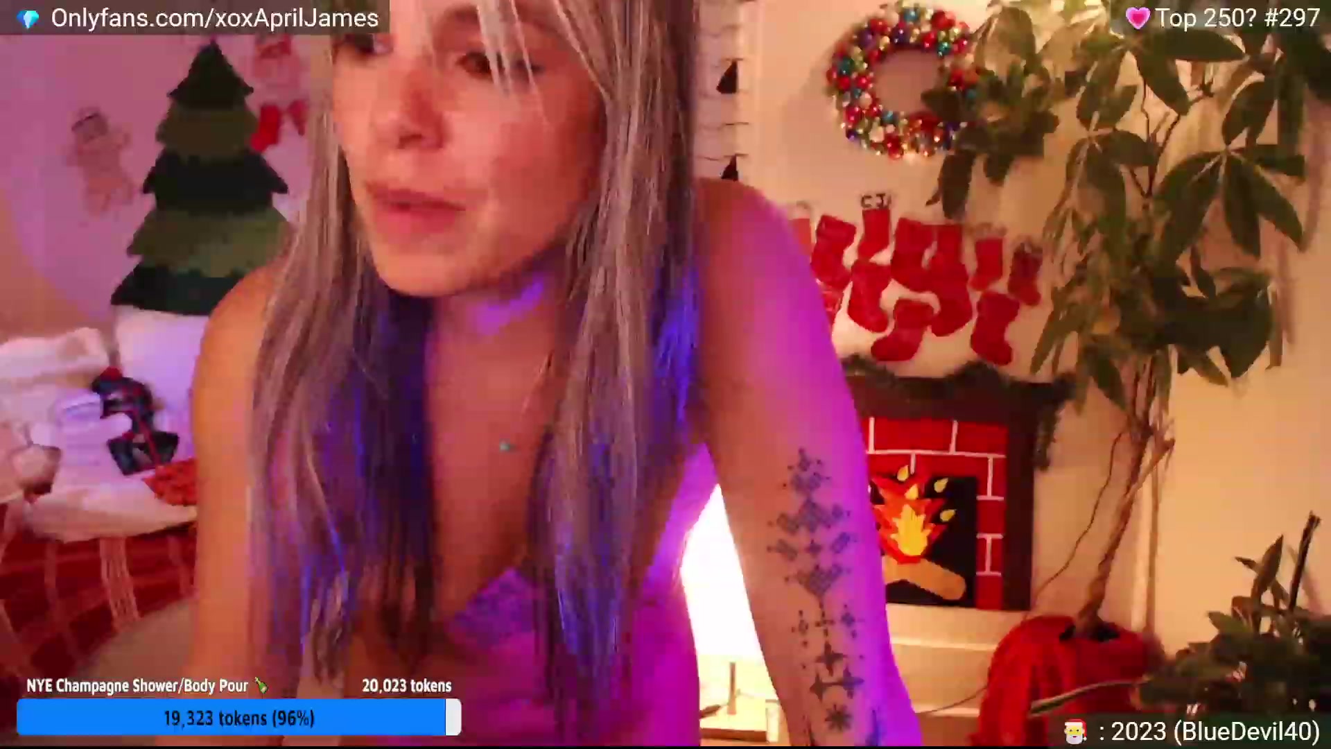 Gallery image thumbnail from AprilJames's myfreecams stream on, 01/01/2023, 24:14 image 10 of 20