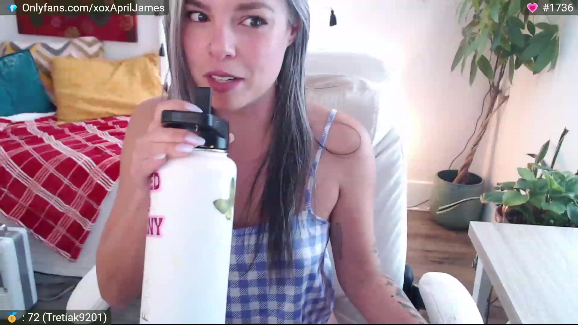 Gallery image thumbnail from AprilJames's myfreecams stream on, 01/06/2023, 19:27 image 7 of 20