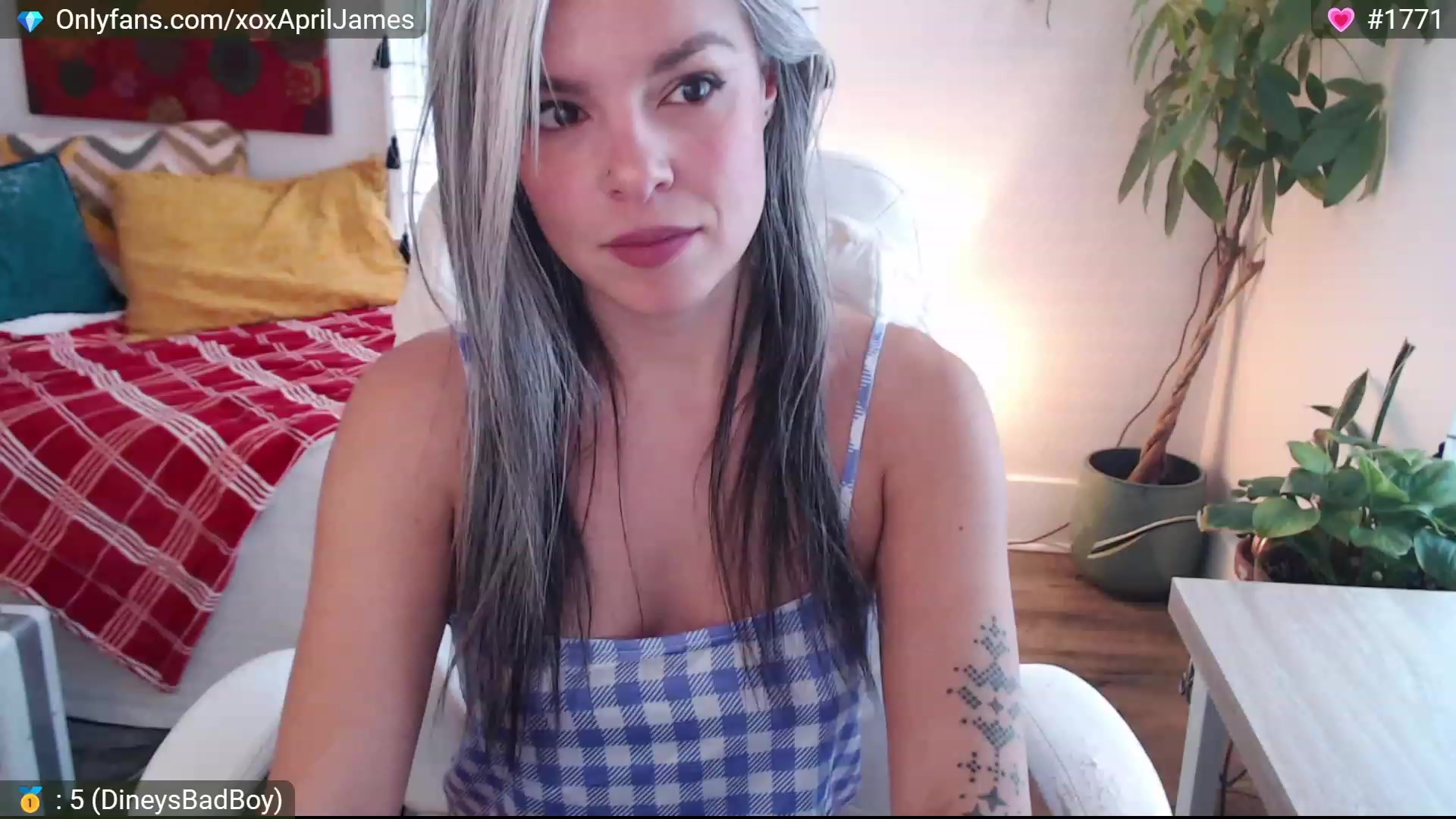 Gallery image thumbnail from AprilJames's myfreecams stream on, 01/06/2023, 19:27 image 4 of 20