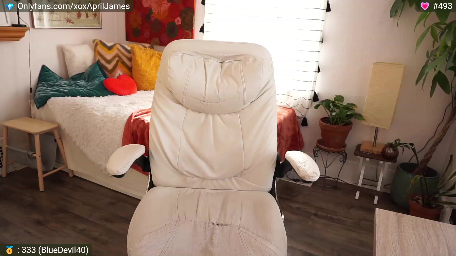 Gallery image thumbnail from AprilJames's myfreecams stream on, 01/13/2023, 19:41 image 17 of 20