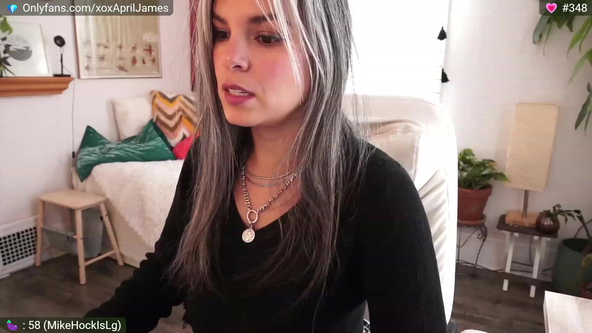 Gallery image thumbnail from AprilJames's myfreecams stream on, 01/16/2023, 17:36 image 18 of 20