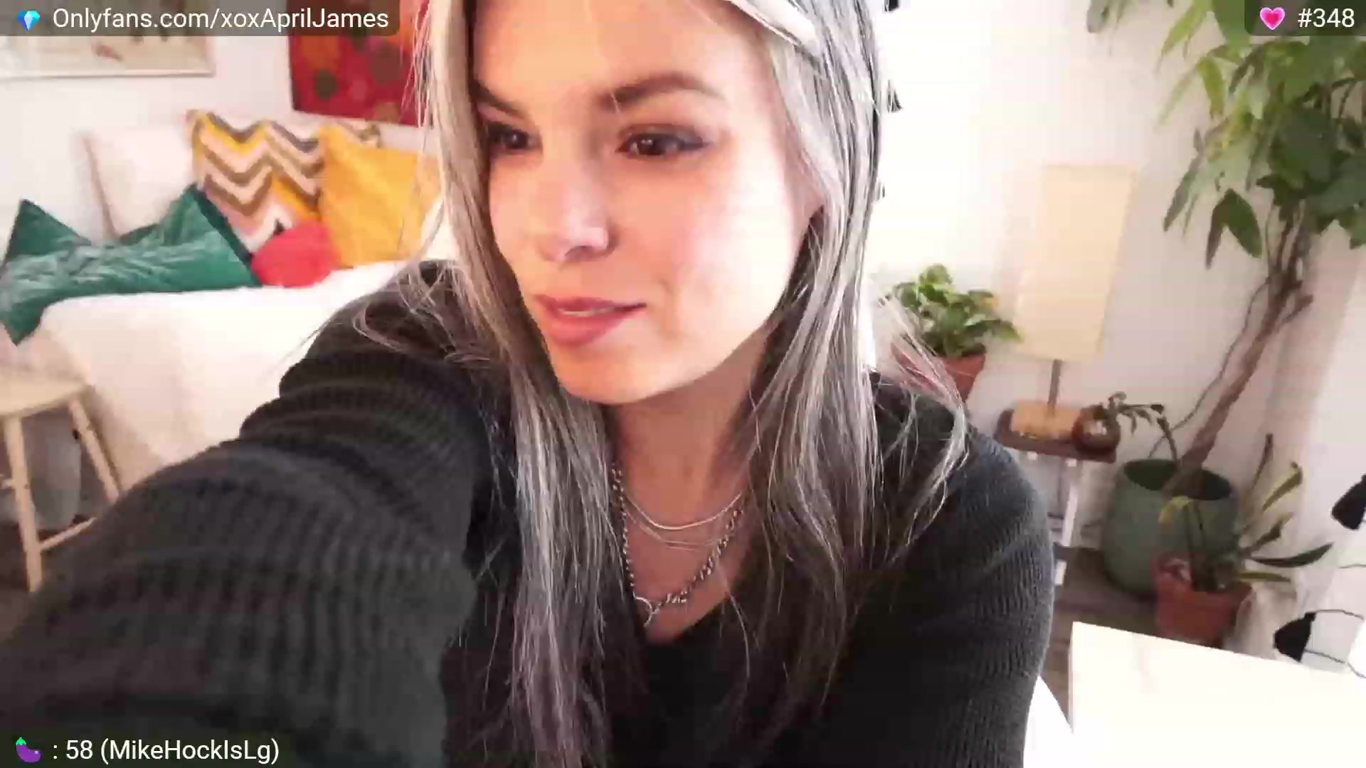 Gallery image thumbnail from AprilJames's myfreecams stream on, 01/16/2023, 17:36 image 16 of 20