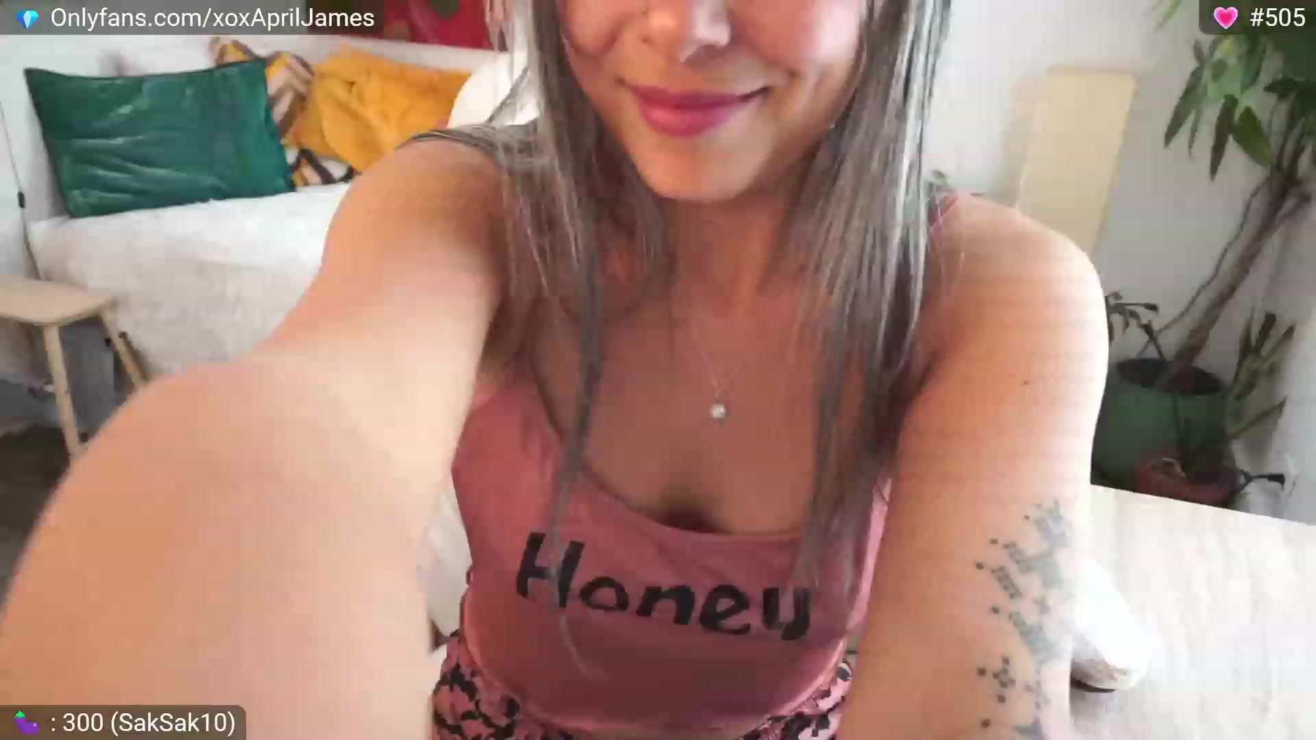 Gallery image thumbnail from AprilJames's myfreecams stream on, 01/27/2023, 19:00 image 6 of 20