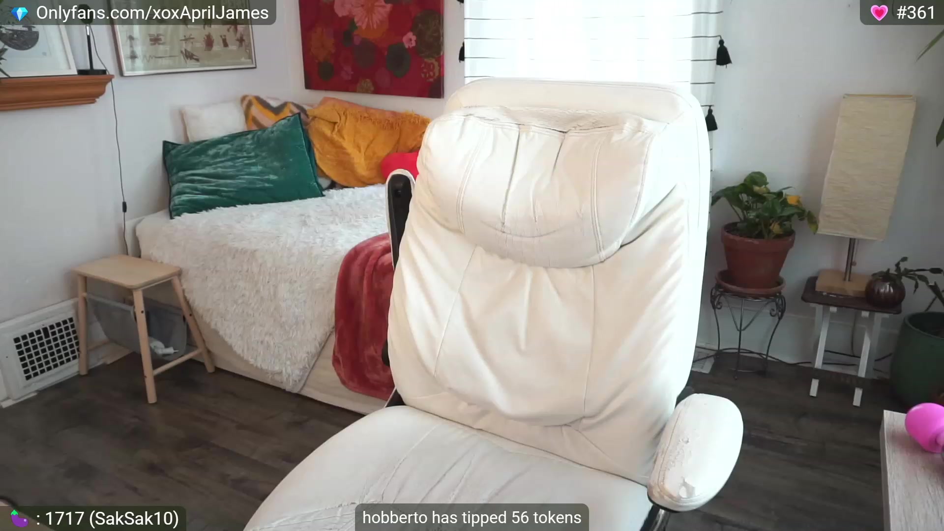 Gallery image thumbnail from AprilJames's myfreecams stream on, 01/29/2023, 21:08 image 18 of 20