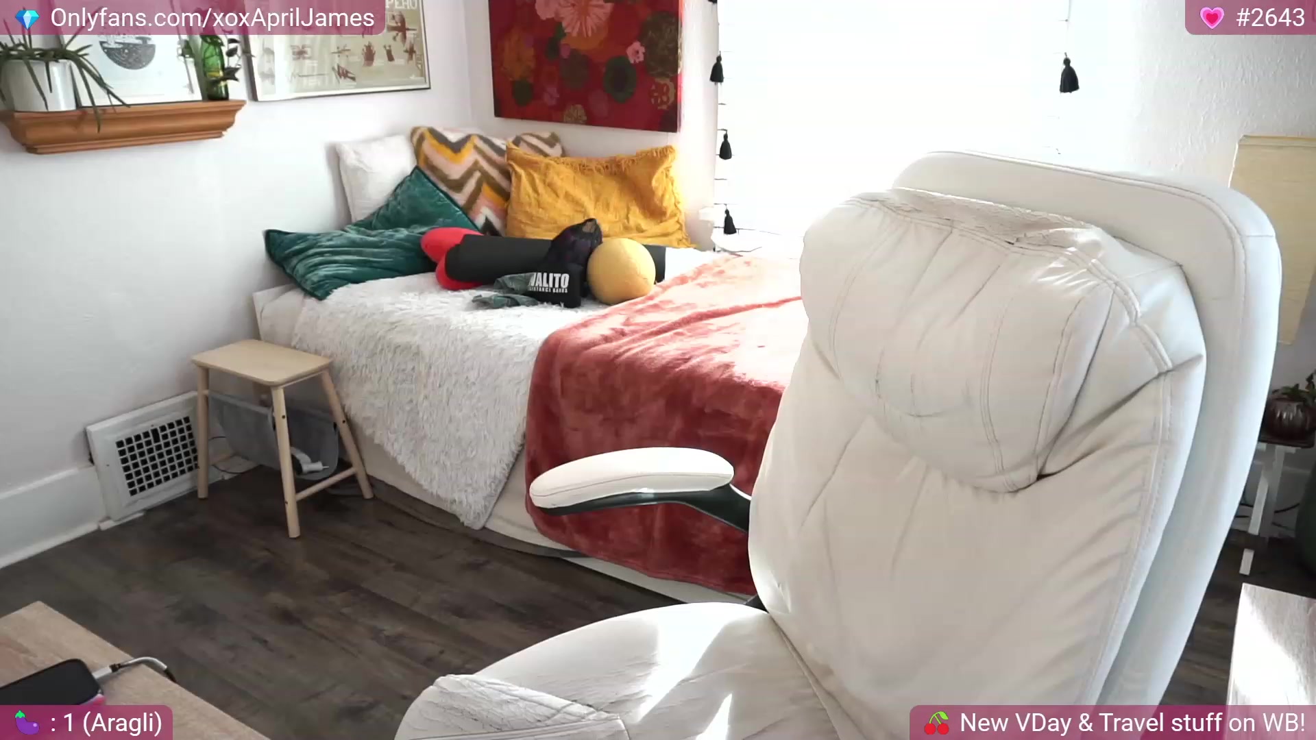 Gallery image thumbnail from AprilJames's myfreecams stream on, 02/01/2023, 18:34 image 5 of 20