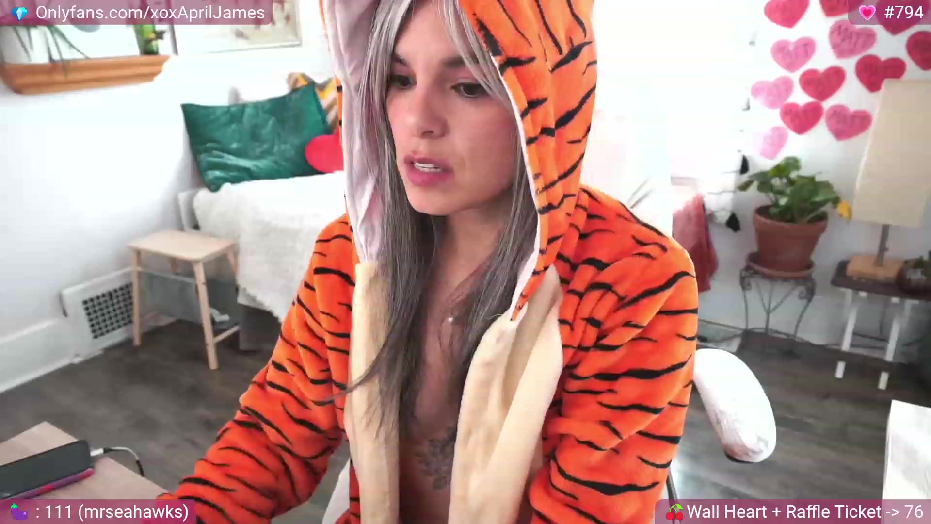 Gallery image thumbnail from AprilJames's myfreecams stream on, 02/05/2023, 17:08 image 20 of 20