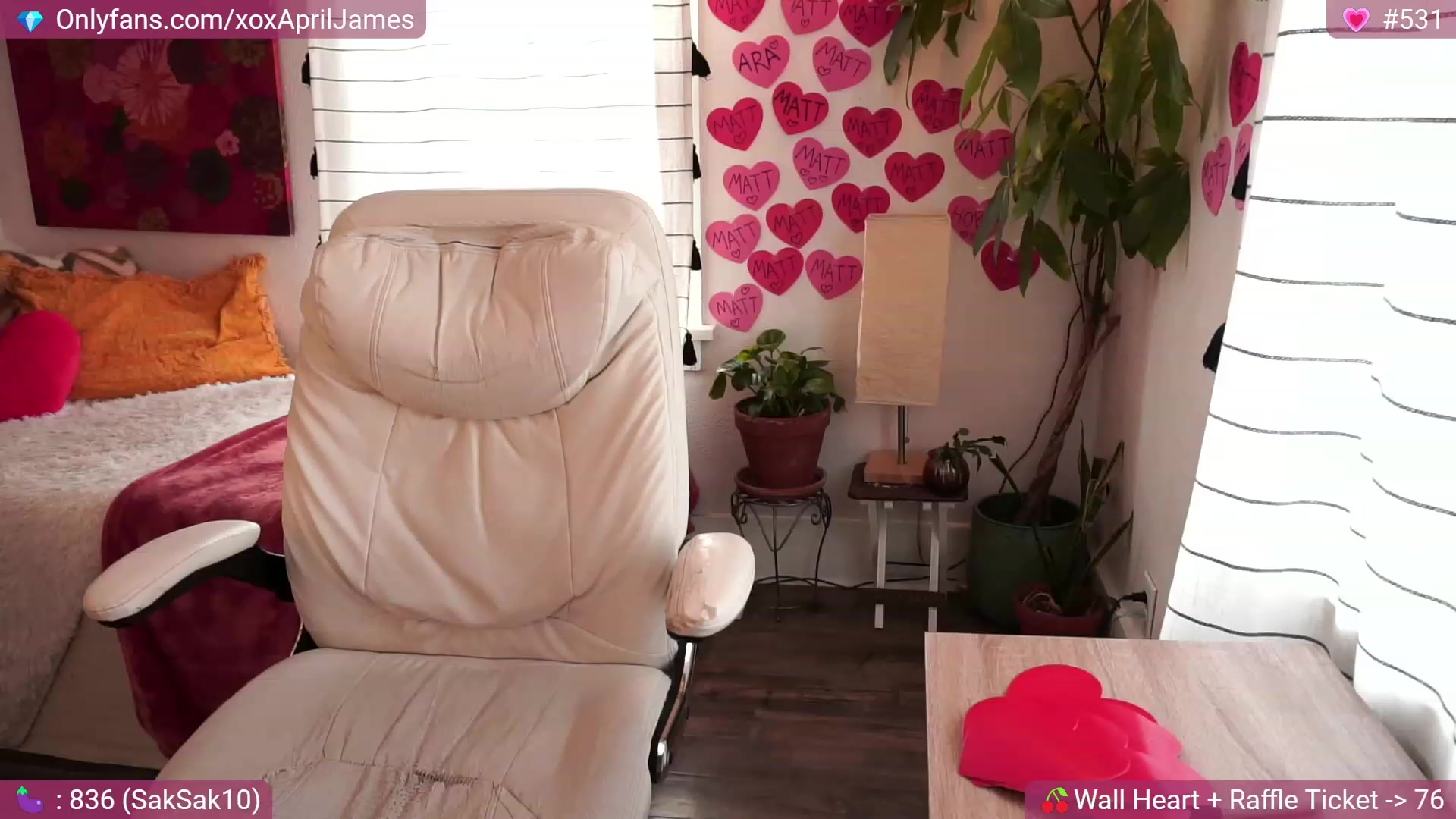 Gallery image thumbnail from AprilJames's myfreecams stream on, 02/09/2023, 17:39 image 11 of 20