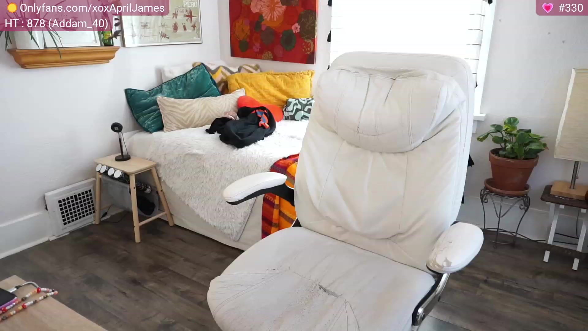 Gallery image thumbnail from AprilJames's myfreecams stream on, 03/18/2023, 20:53 image 7 of 20