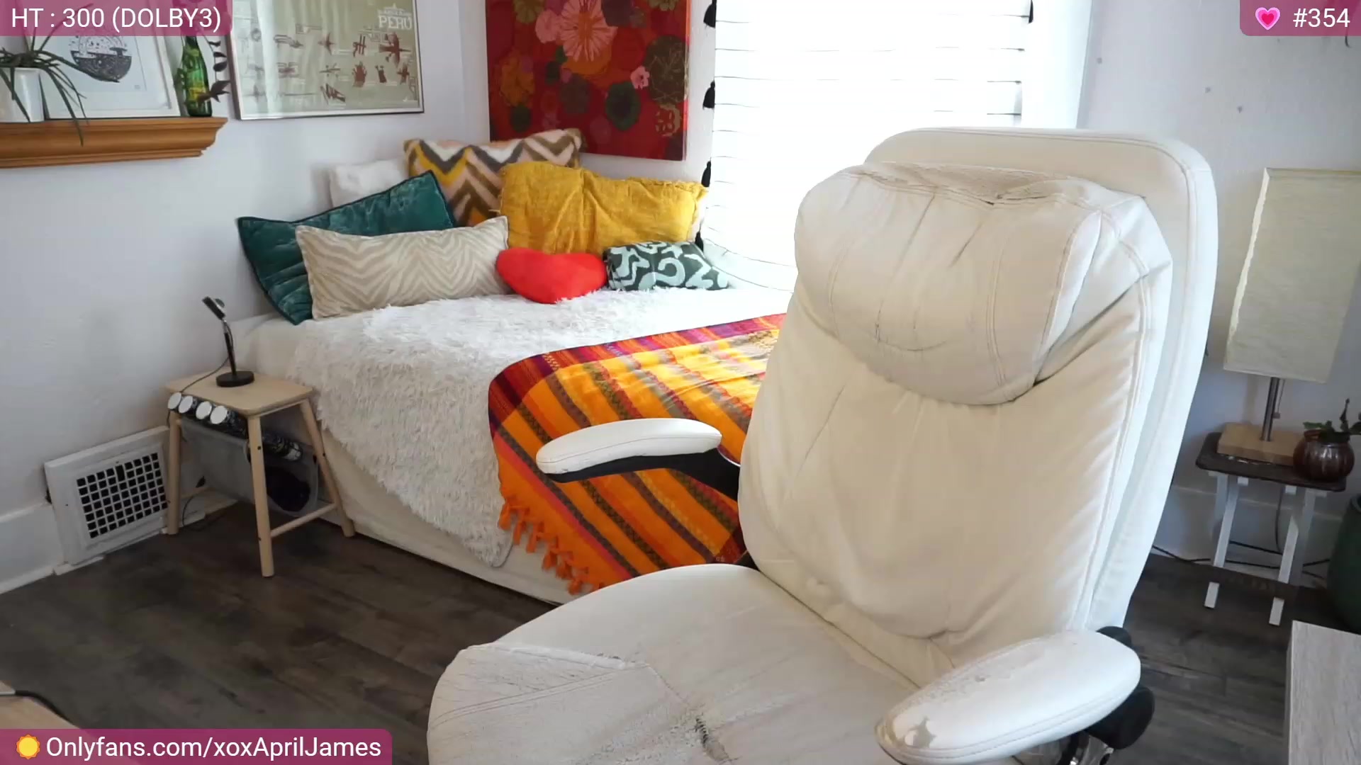Gallery image thumbnail from AprilJames's myfreecams stream on, 03/25/2023, 19:08 image 20 of 20