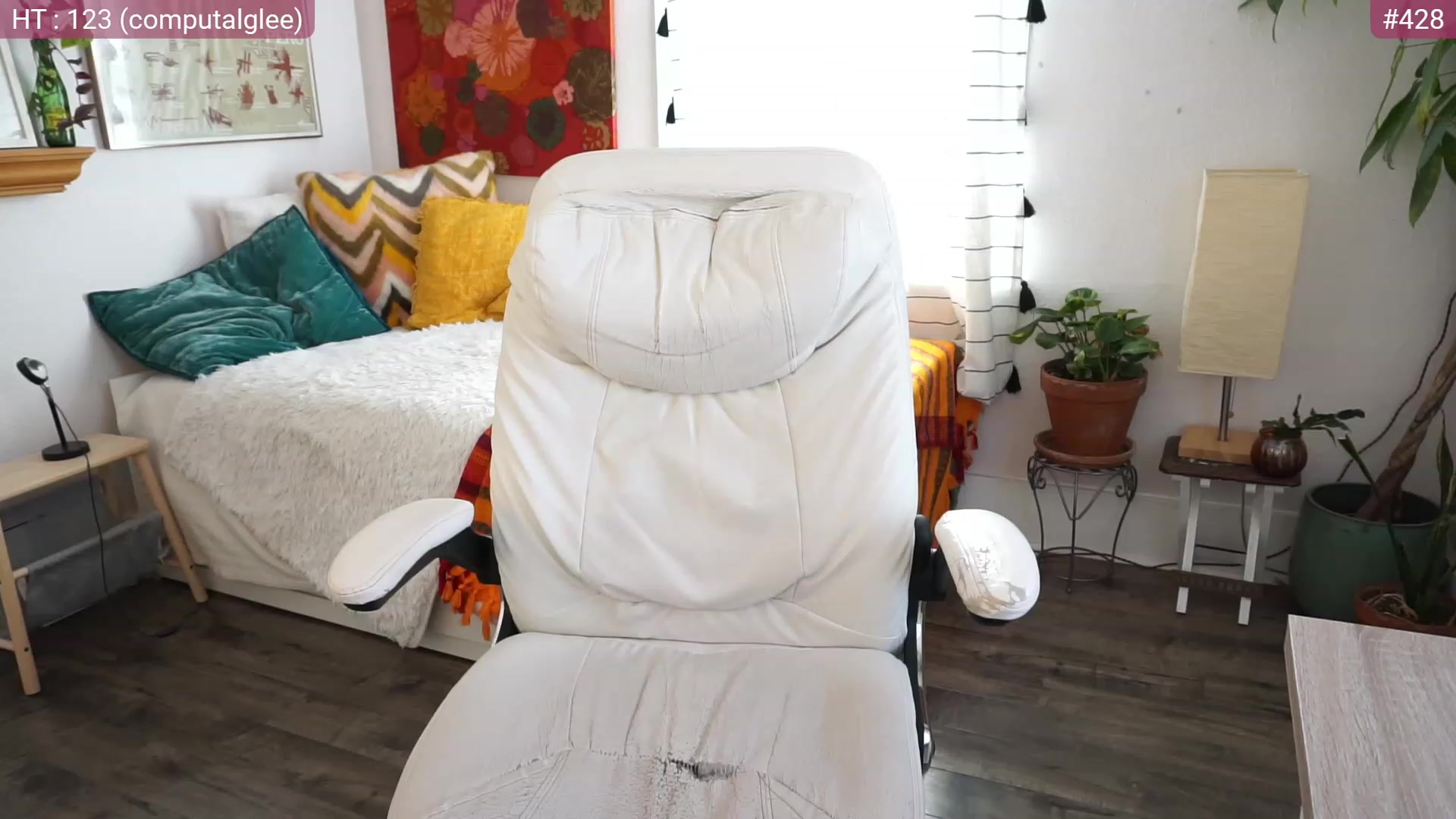 Gallery image thumbnail from AprilJames's myfreecams stream on, 04/02/2023, 19:29 image 11 of 20