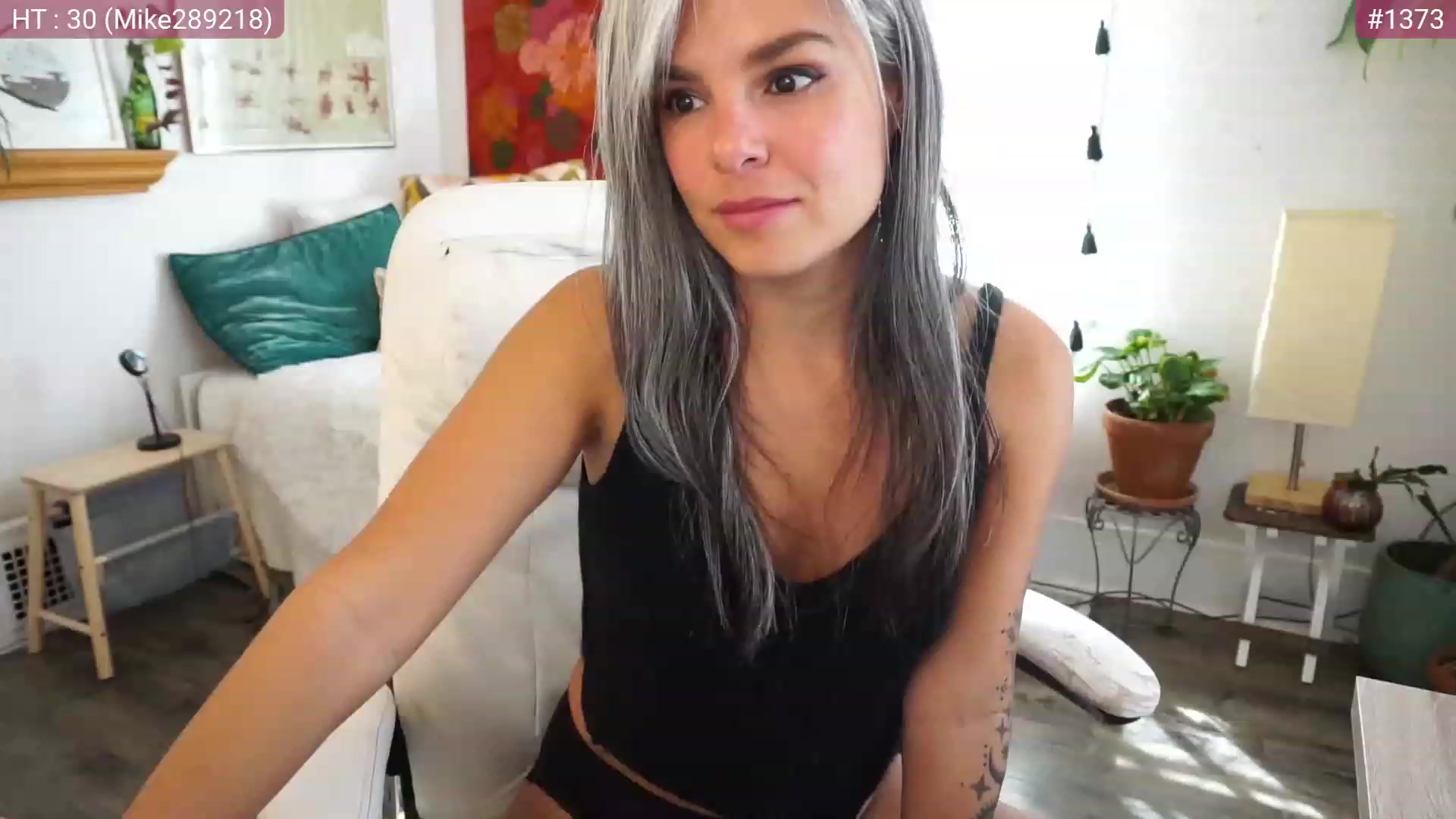 Gallery image thumbnail from AprilJames's myfreecams stream on, 04/06/2023, 17:25 image 10 of 20