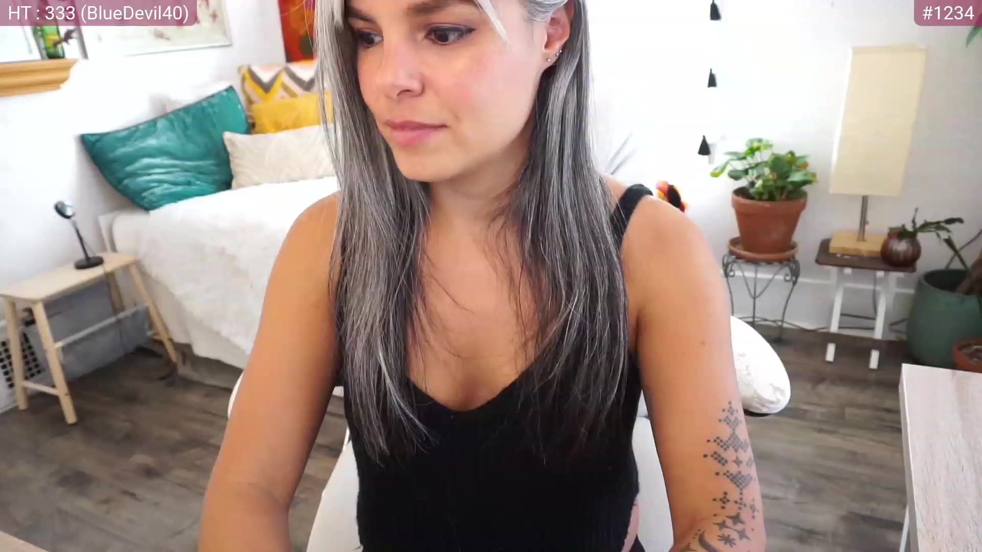 Gallery image thumbnail from AprilJames's myfreecams stream on, 04/06/2023, 19:07 image 11 of 20