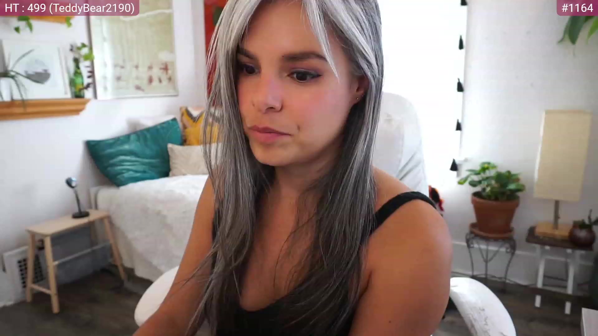 Gallery image thumbnail from AprilJames's myfreecams stream on, 04/06/2023, 19:07 image 18 of 20