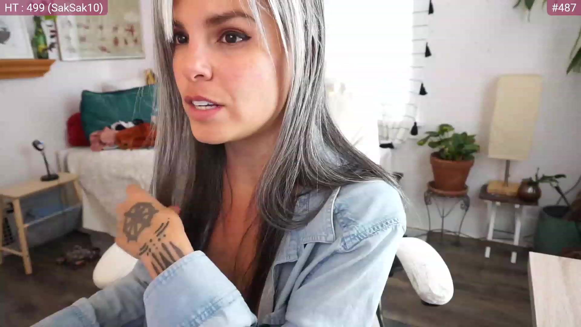 Gallery image thumbnail from AprilJames's myfreecams stream on, 04/07/2023, 22:57 image 4 of 20