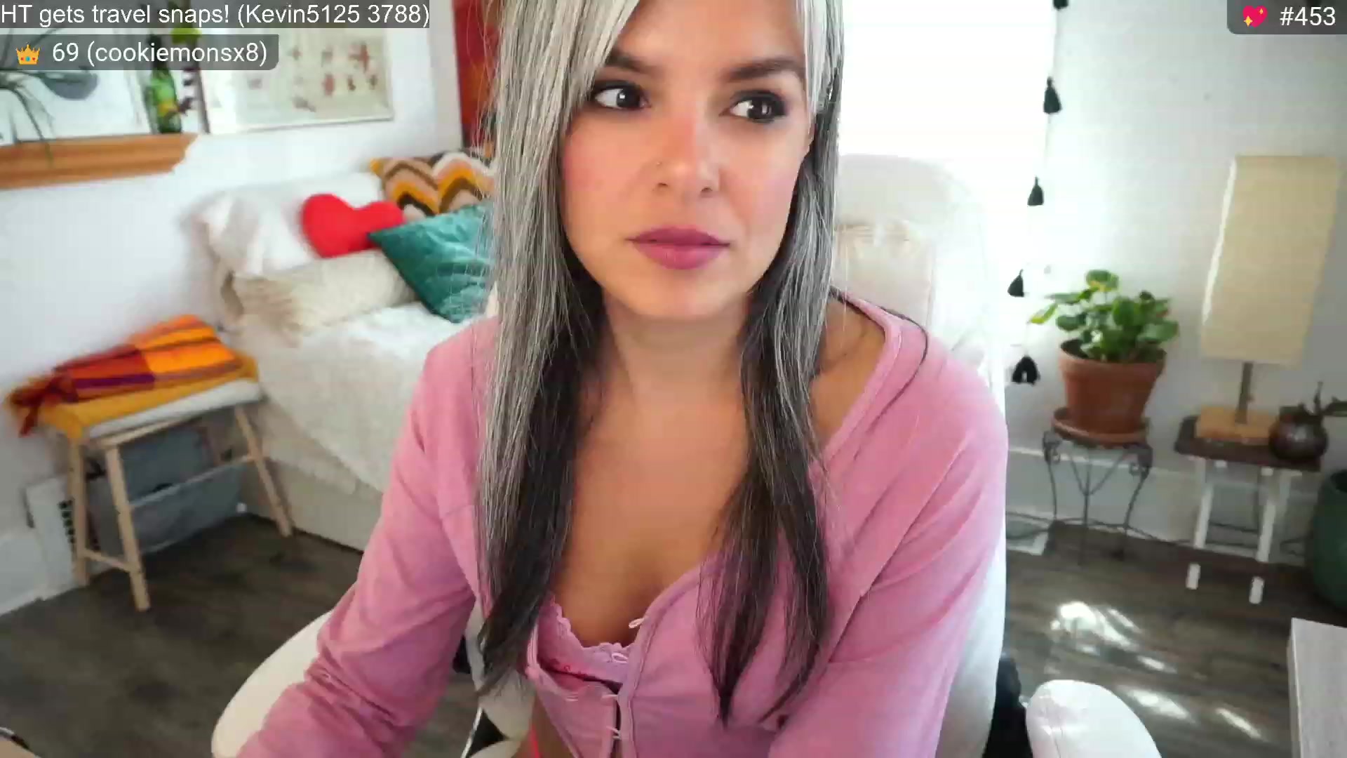 Gallery image thumbnail from AprilJames's myfreecams stream on, 04/16/2023, 20:04 image 3 of 20