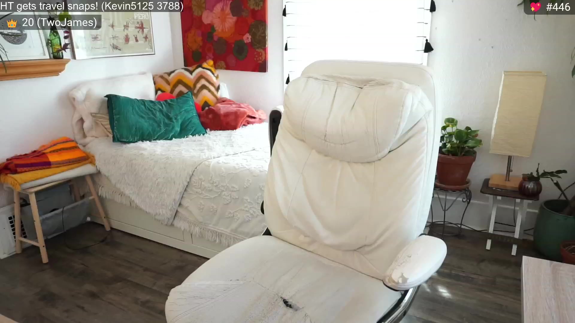 Gallery image thumbnail from AprilJames's myfreecams stream on, 04/17/2023, 18:38 image 5 of 20