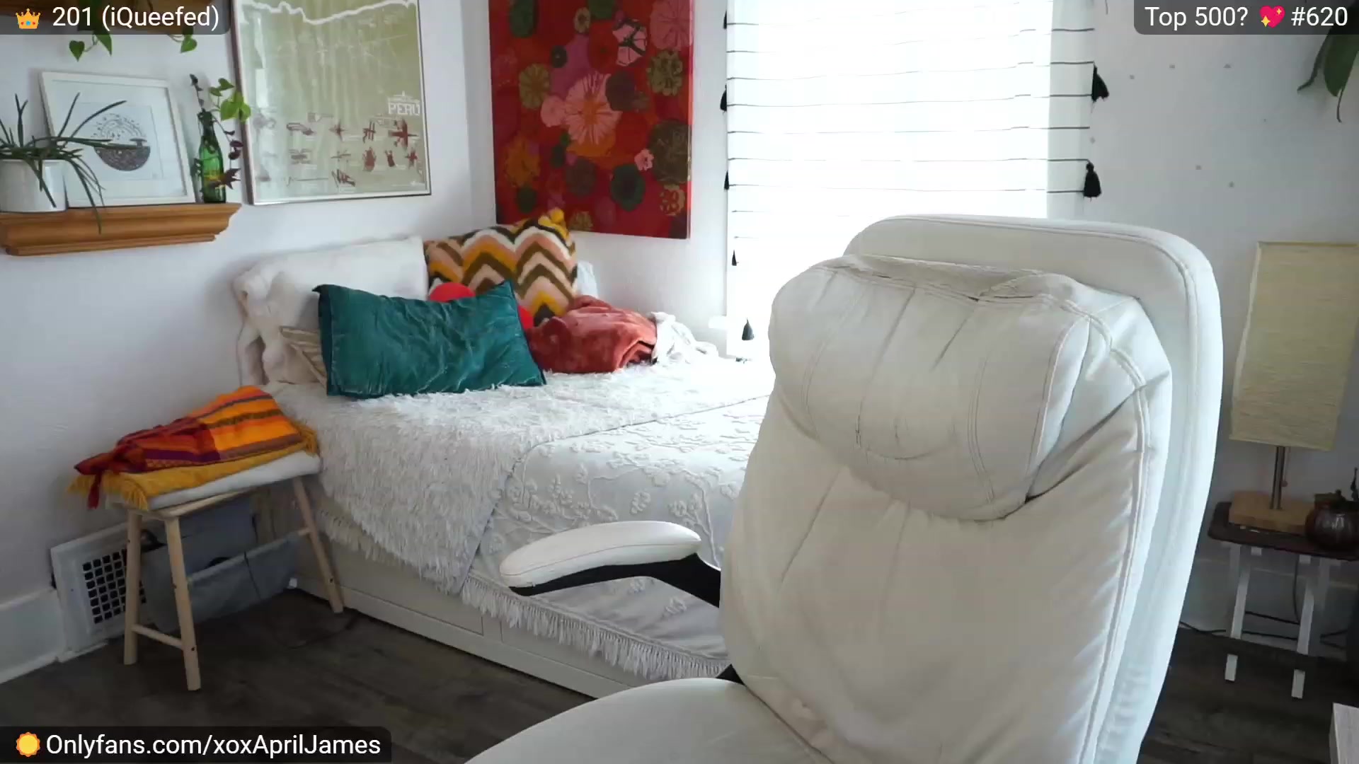 Gallery image thumbnail from AprilJames's myfreecams stream on, 04/23/2023, 20:10 image 13 of 20