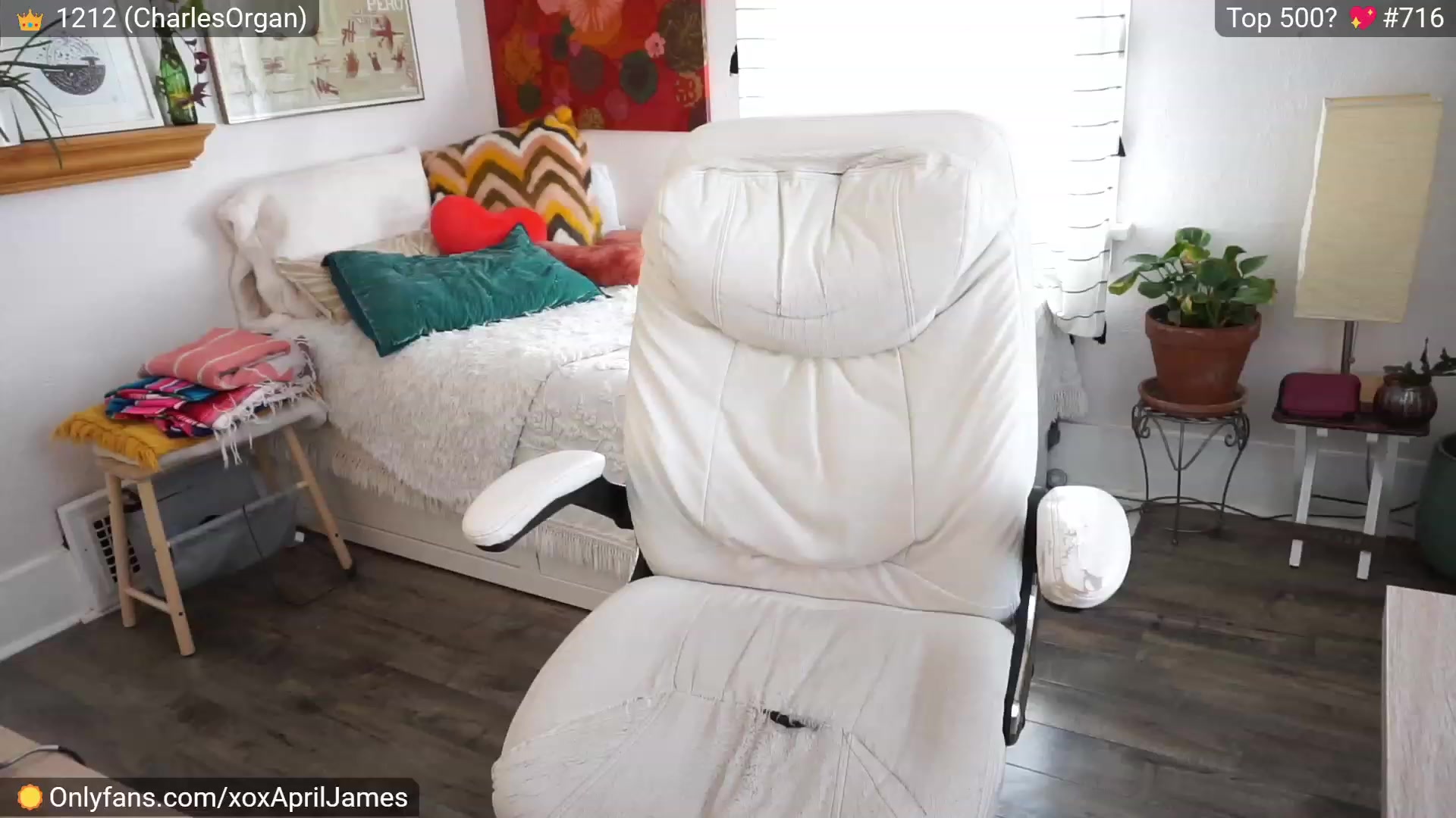 Gallery image thumbnail from AprilJames's myfreecams stream on, 04/28/2023, 19:23 image 14 of 20