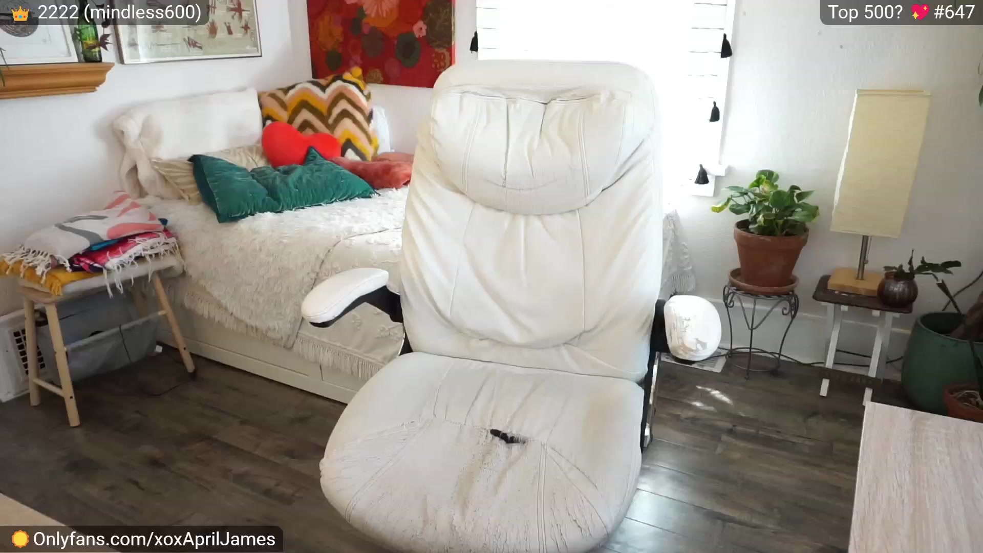 Gallery image thumbnail from AprilJames's myfreecams stream on, 04/29/2023, 19:22 image 1 of 20