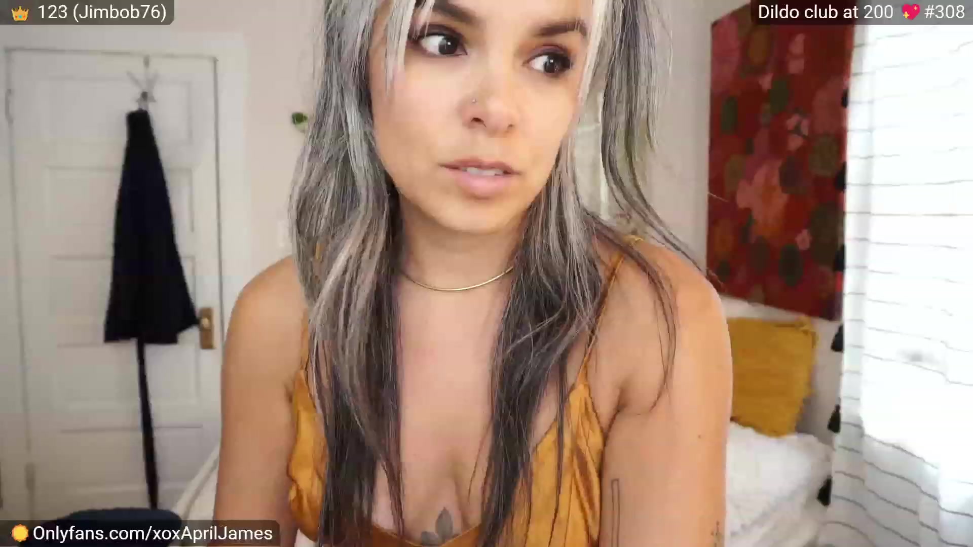 Gallery image thumbnail from AprilJames's myfreecams stream on, 05/07/2023, 19:16 image 7 of 20