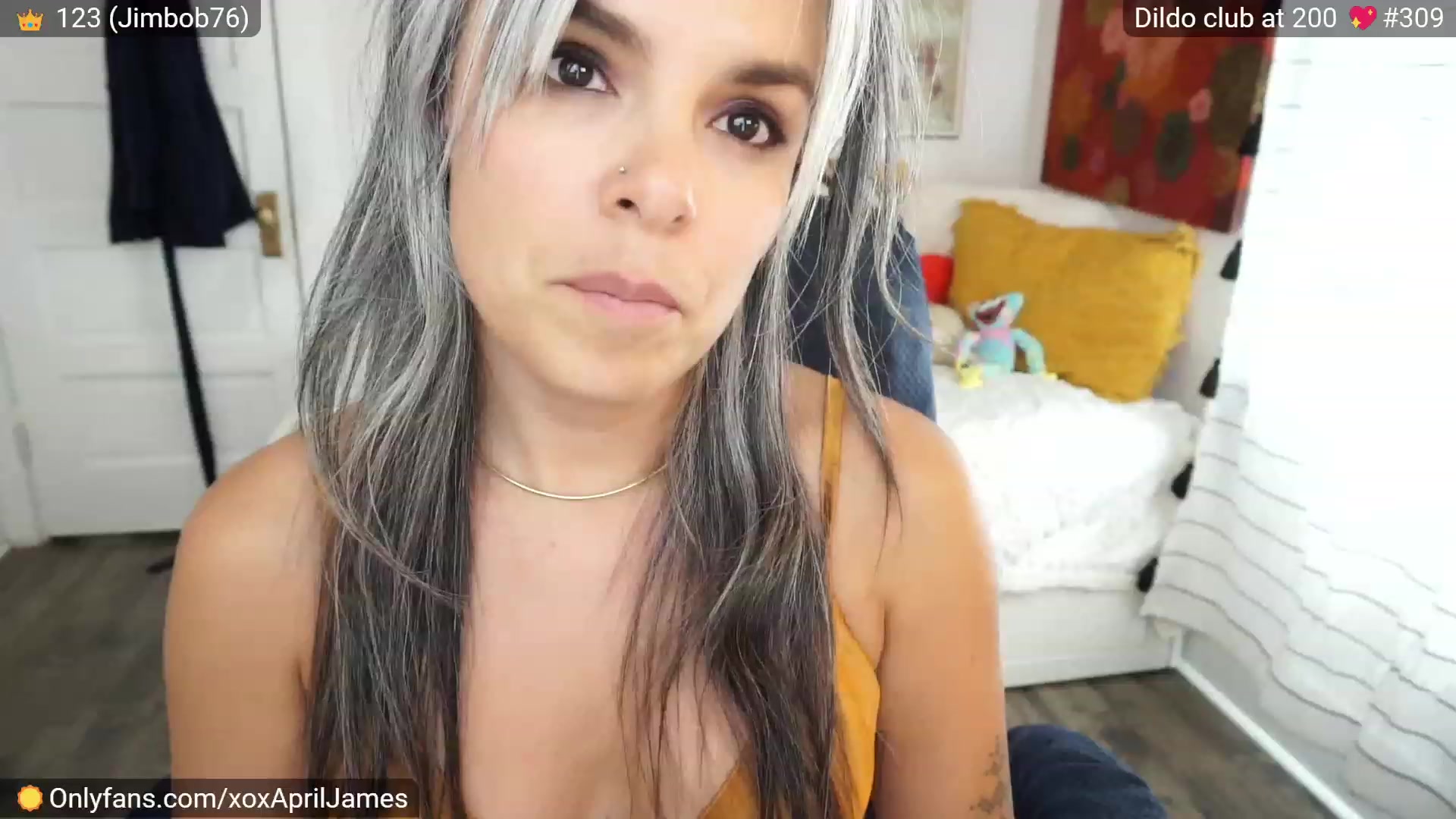Gallery image thumbnail from AprilJames's myfreecams stream on, 05/07/2023, 19:16 image 12 of 20