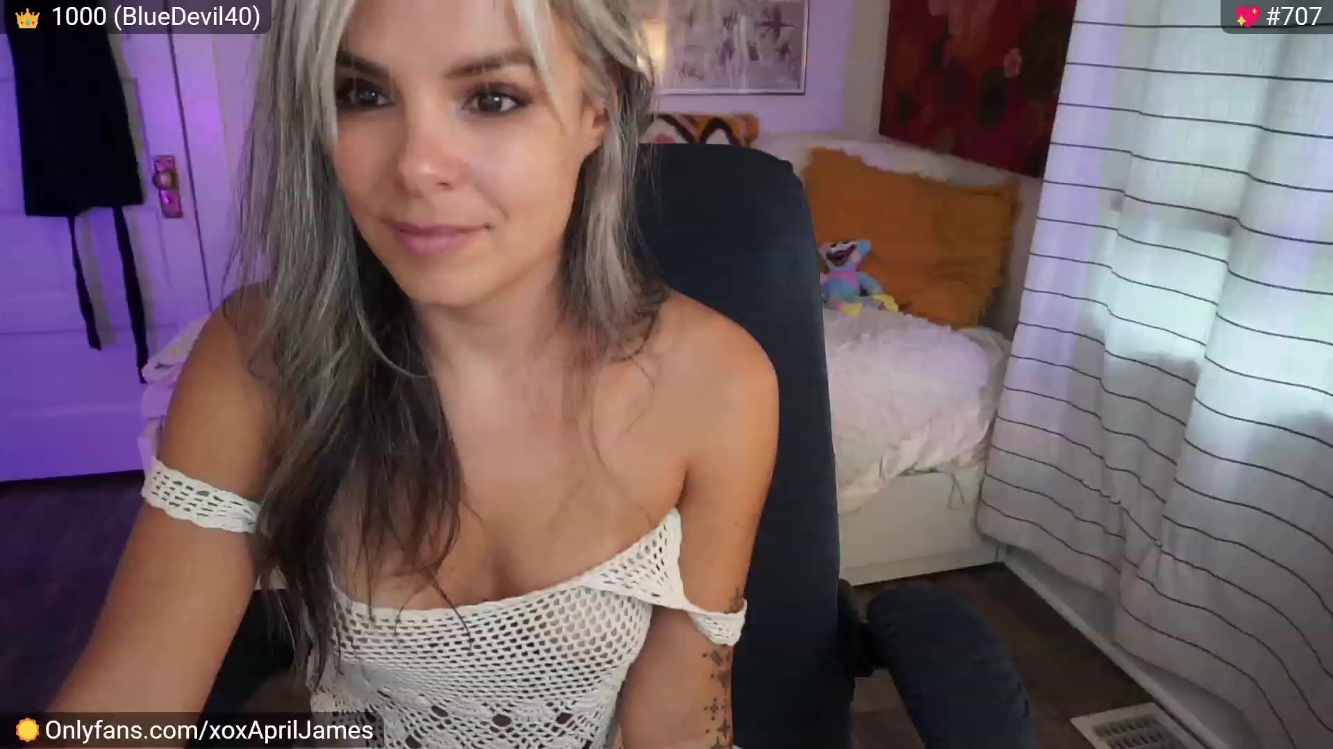 Gallery image thumbnail from AprilJames's myfreecams stream on, 05/16/2023, 24:01 image 8 of 20