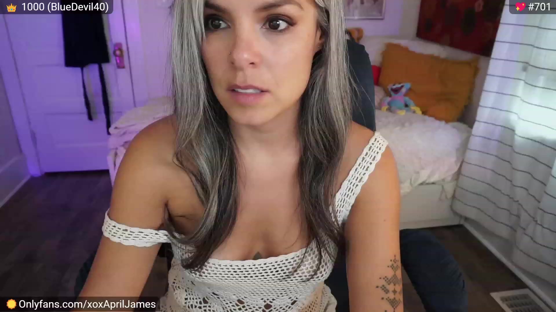 Gallery image thumbnail from AprilJames's myfreecams stream on, 05/16/2023, 24:17 image 12 of 20