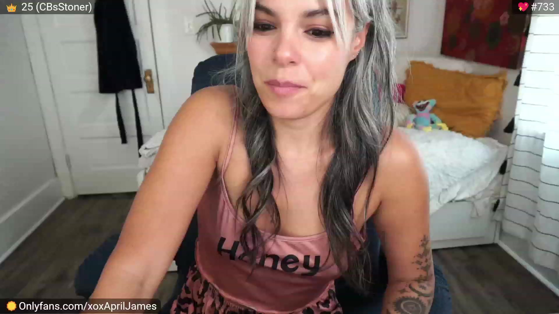 Gallery image thumbnail from AprilJames's myfreecams stream on, 05/16/2023, 17:23 image 2 of 20
