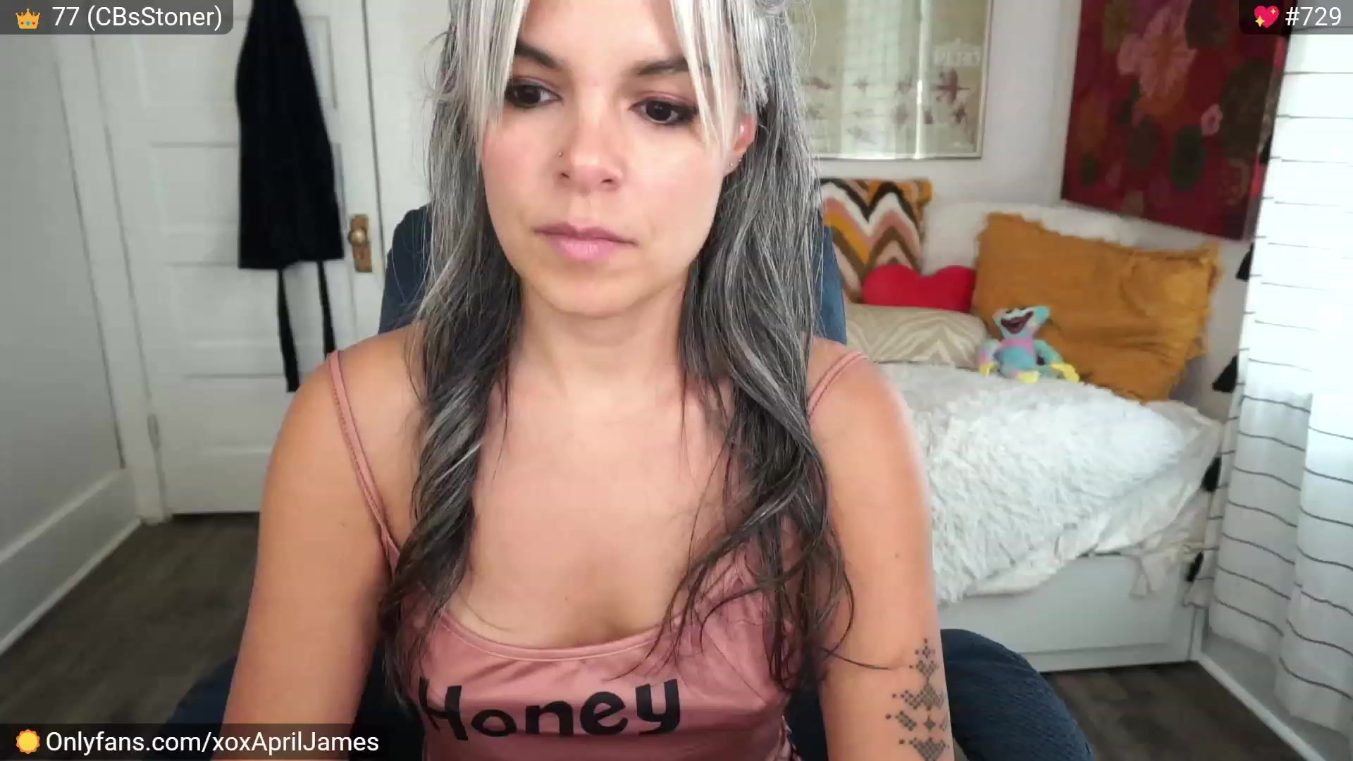 Gallery image thumbnail from AprilJames's myfreecams stream on, 05/16/2023, 17:23 image 14 of 20