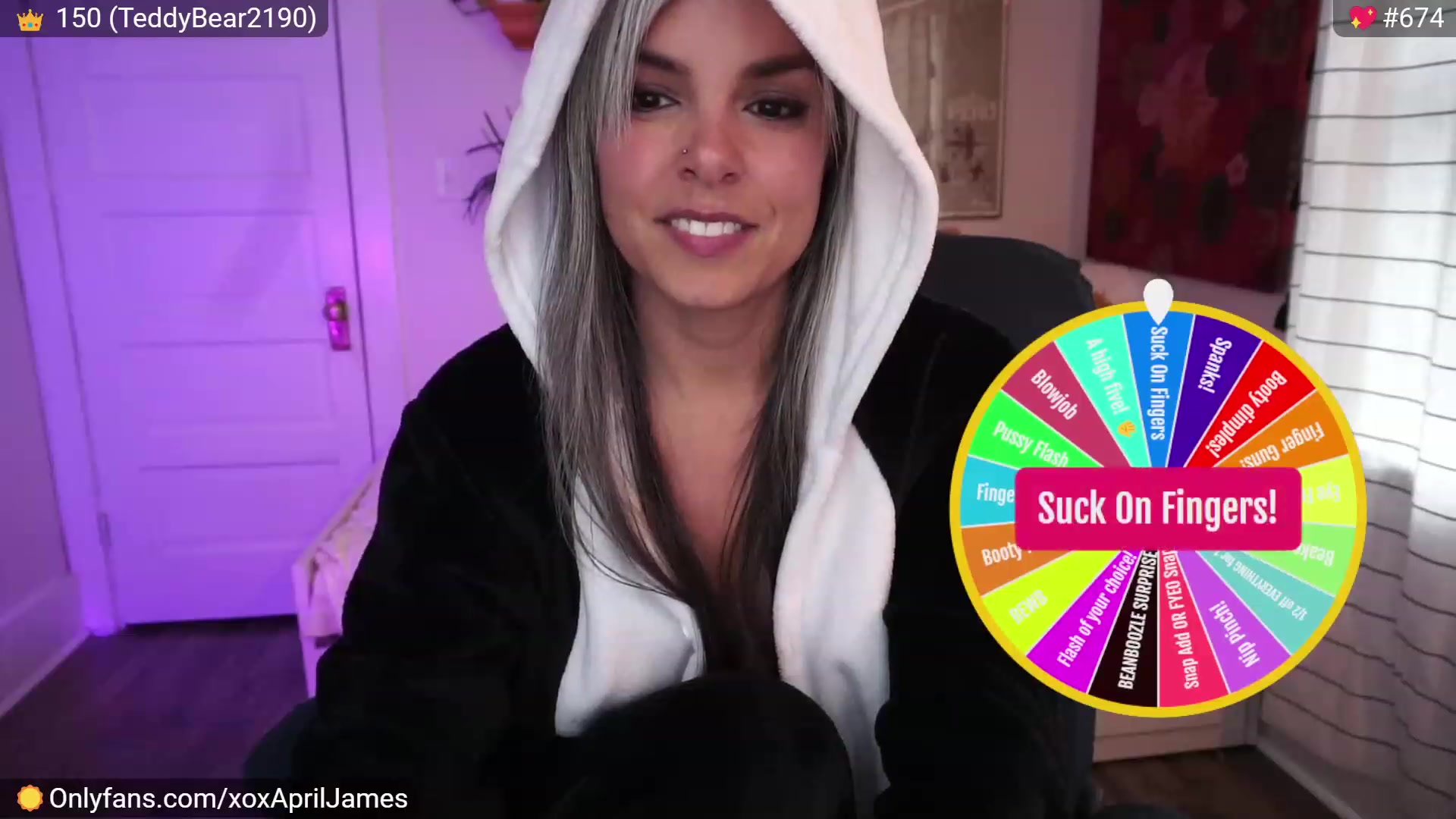 Gallery image thumbnail from AprilJames's myfreecams stream on, 05/19/2023, 19:10 image 16 of 20