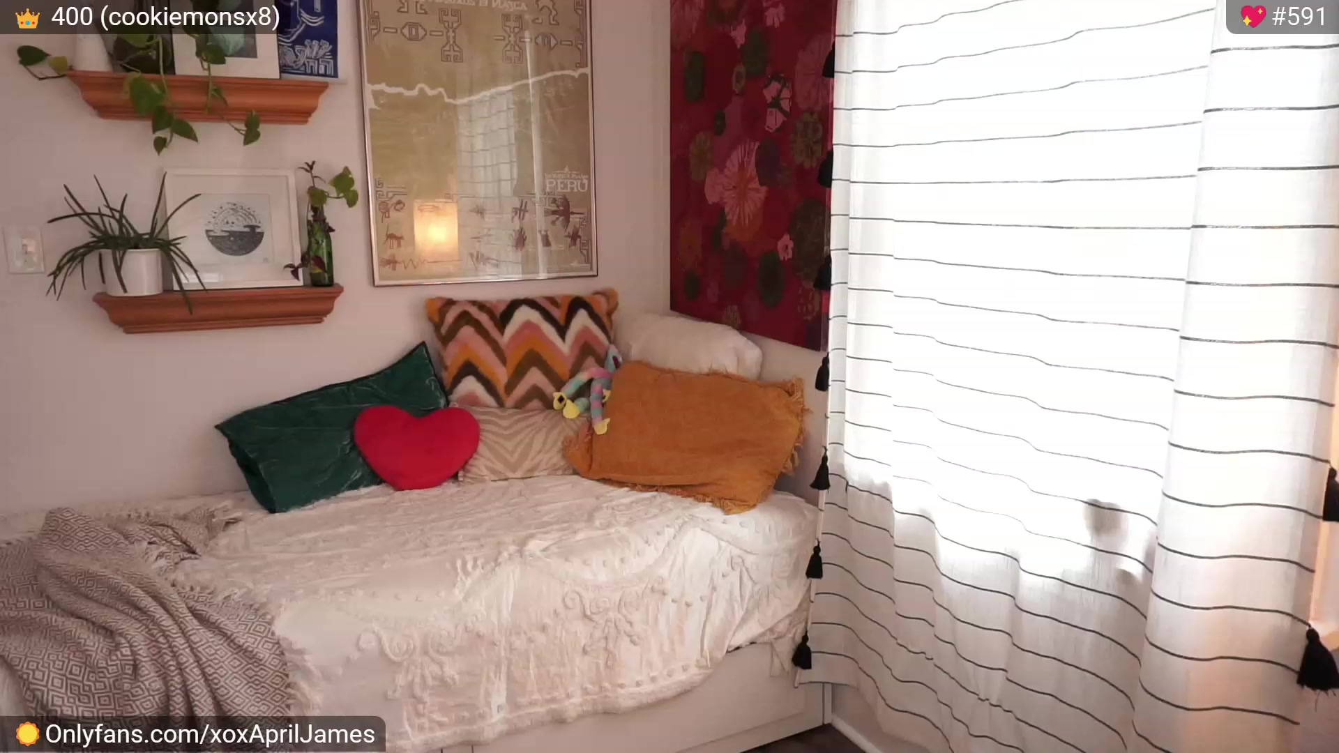 Gallery image thumbnail from AprilJames's myfreecams stream on, 05/20/2023, 20:24 image 3 of 20
