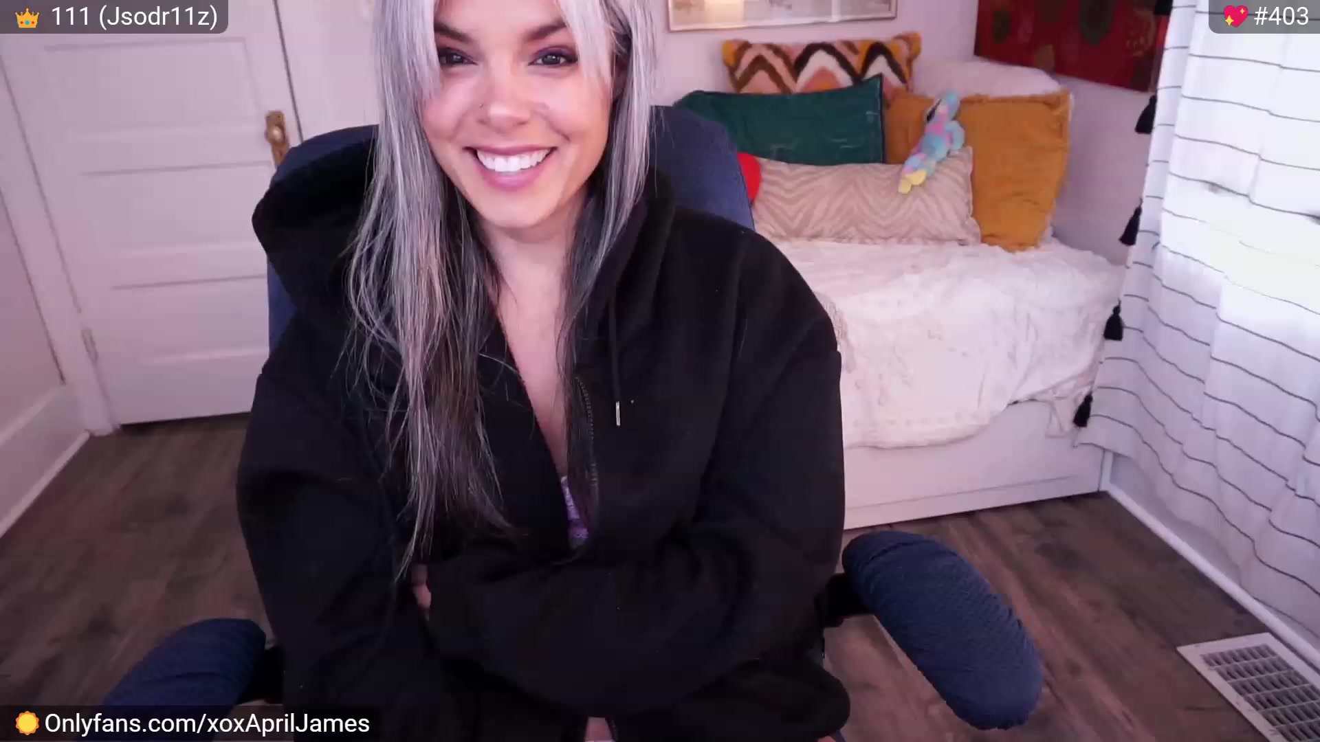 Gallery image thumbnail from AprilJames's myfreecams stream on, 06/03/2023, 19:33 image 1 of 20