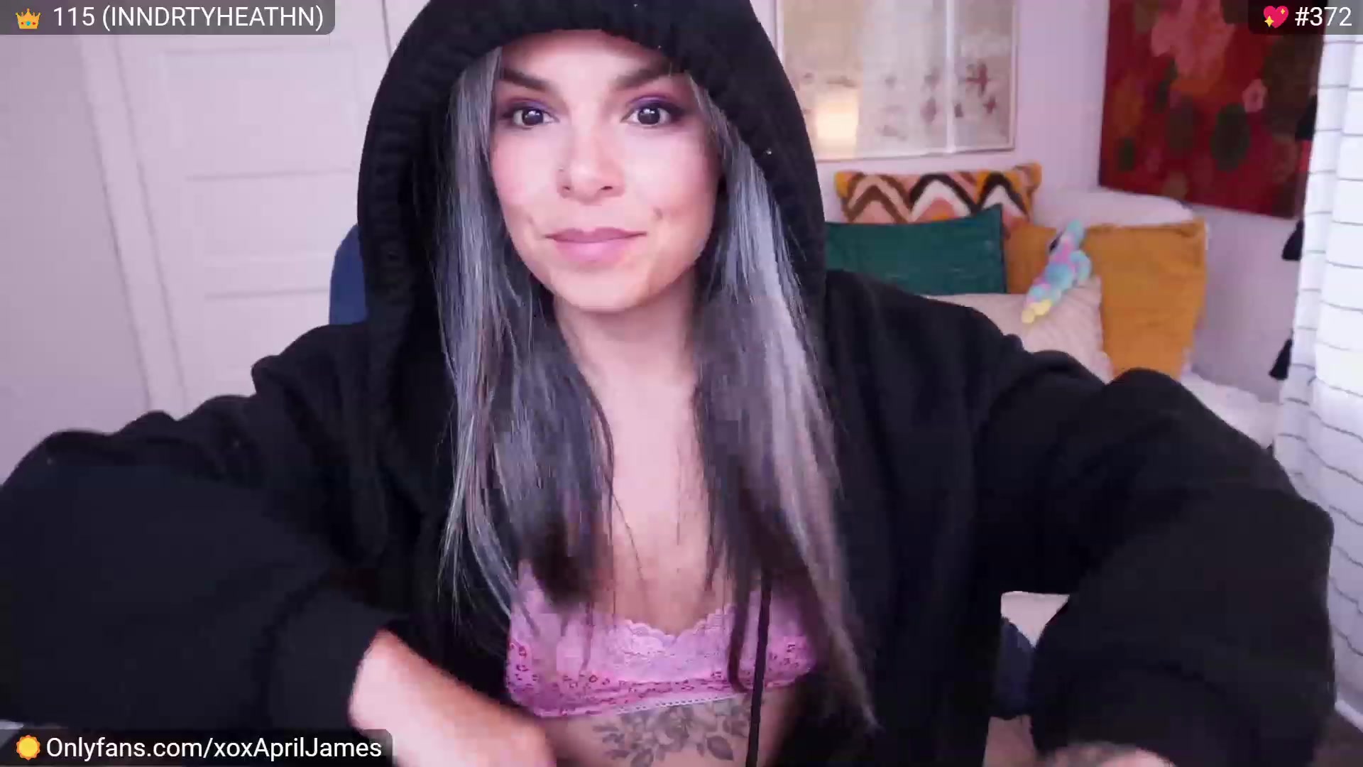 Gallery image thumbnail from AprilJames's myfreecams stream on, 06/03/2023, 19:33 image 9 of 20