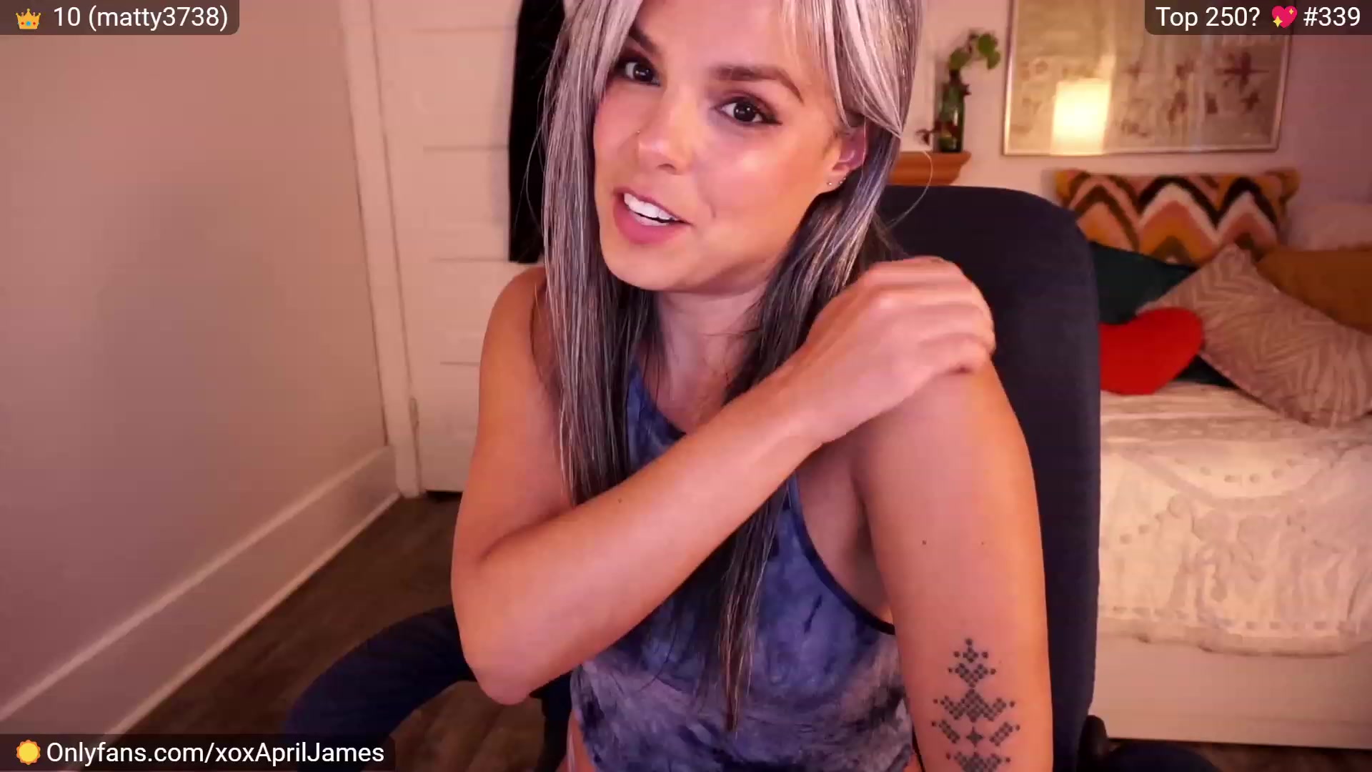 Gallery image thumbnail from AprilJames's myfreecams stream on, 06/06/2023, 01:37 image 2 of 20