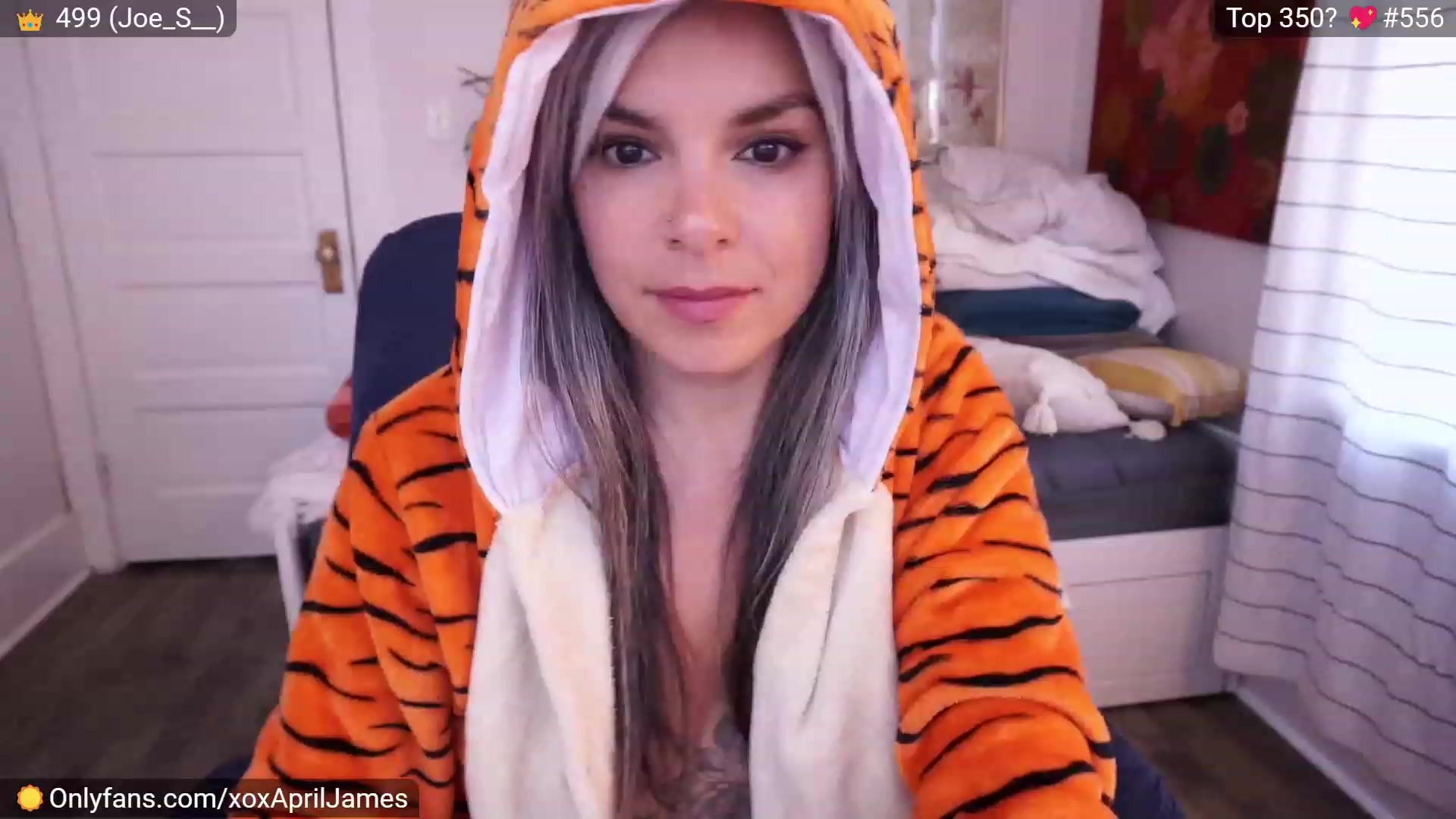 Gallery image thumbnail from AprilJames's myfreecams stream on, 06/10/2023, 17:48 image 9 of 20