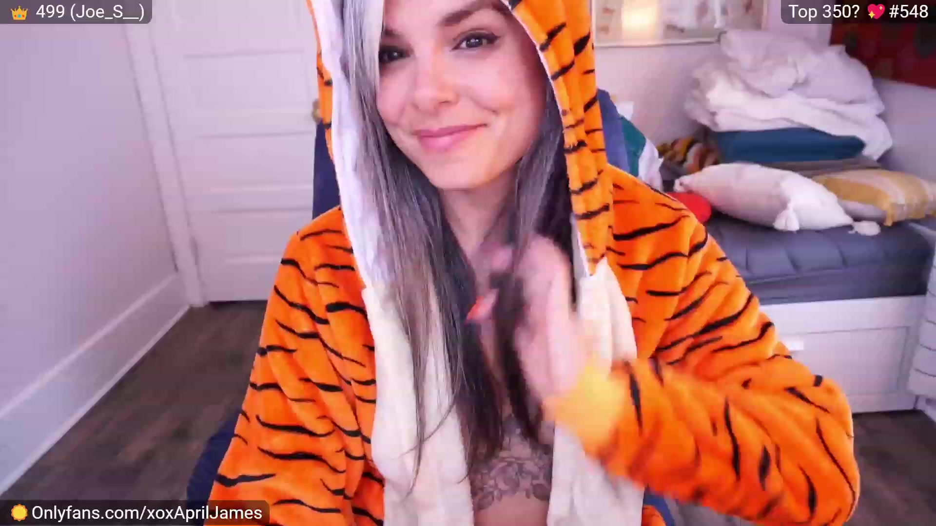 Gallery image thumbnail from AprilJames's myfreecams stream on, 06/10/2023, 18:14 image 5 of 20