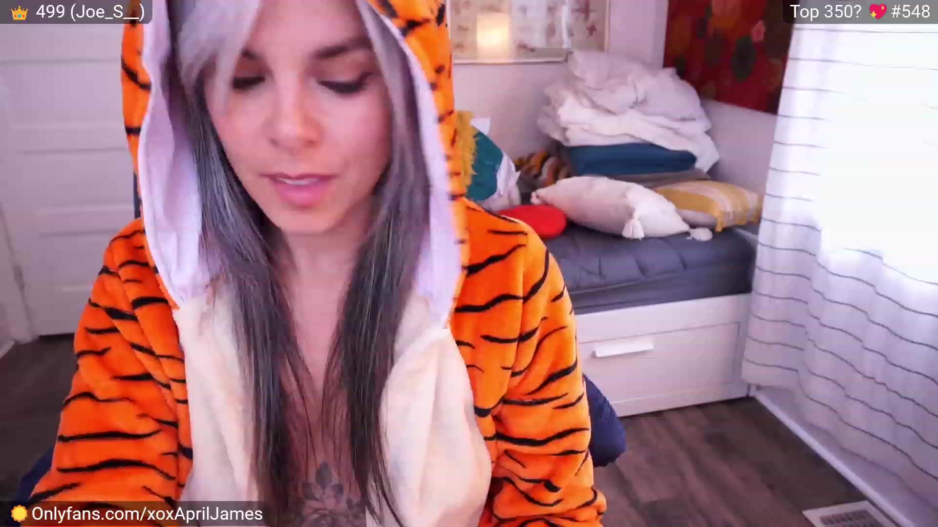 Gallery image thumbnail from AprilJames's myfreecams stream on, 06/10/2023, 18:14 image 13 of 20